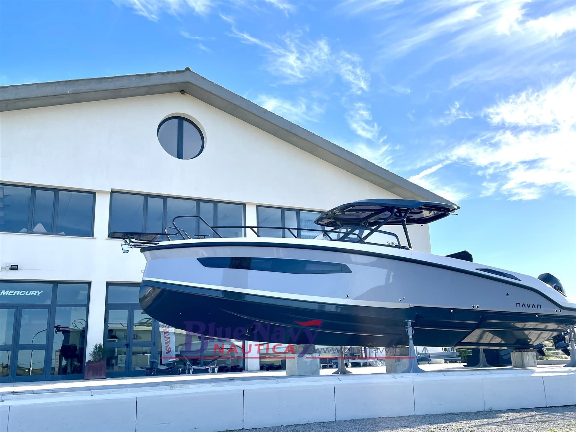 Barca Navan S 30 - In Arrivo ! - Detail View 1 Barca Navan S 30 - In Arrivo ! - Detail View 1