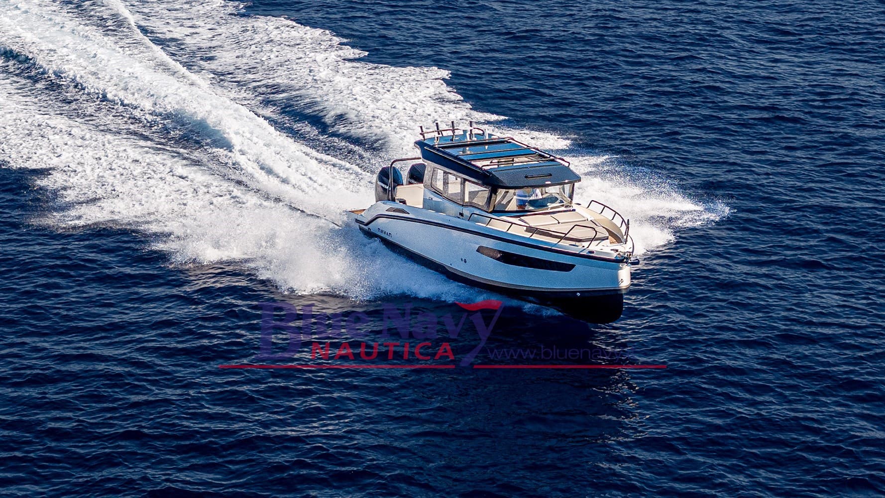 barca NAVAN C 30 usato - foto hero 6