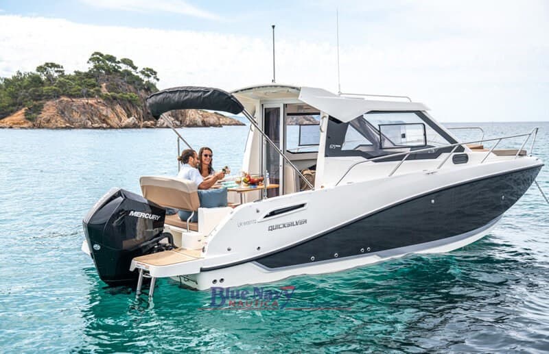 Quicksilver 705 Weekend (7,37mt) in Stock ! usato - foto hero 8