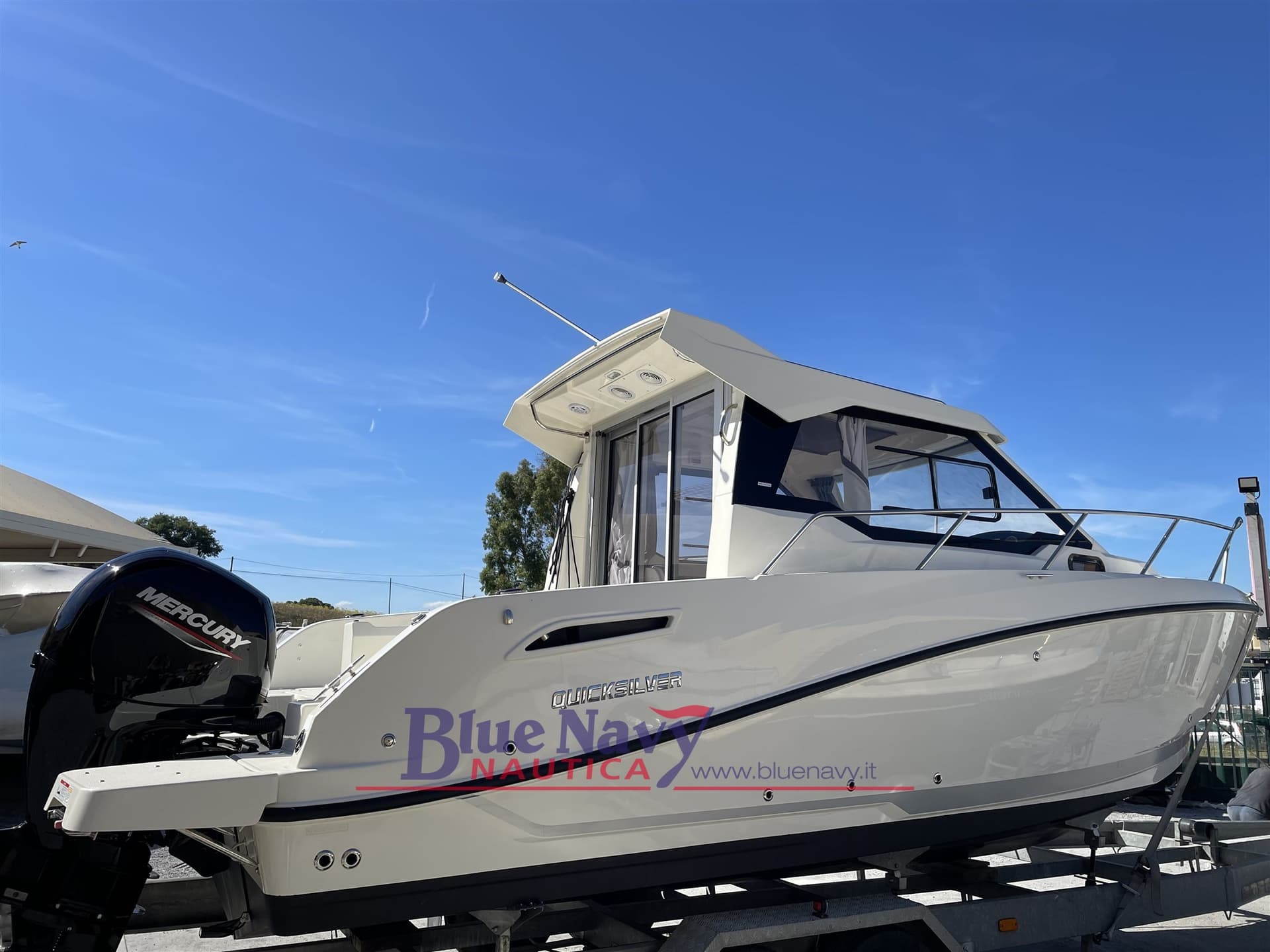 Quicksilver 705 Weekend (7,37mt) usato - dettaglio 2