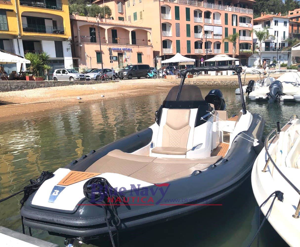 BSC B1 Del 2020 Con Mercury 300cv V8 Verado - Interior View BSC B1 Del 2020 Con Mercury 300cv V8 Verado - Interior View