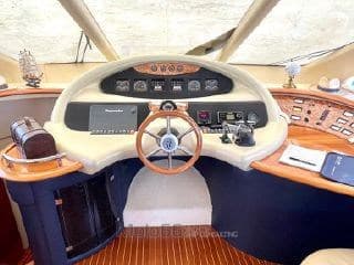 Azimut 55 Flybridge - Interior View Azimut 55 Flybridge - Interior View