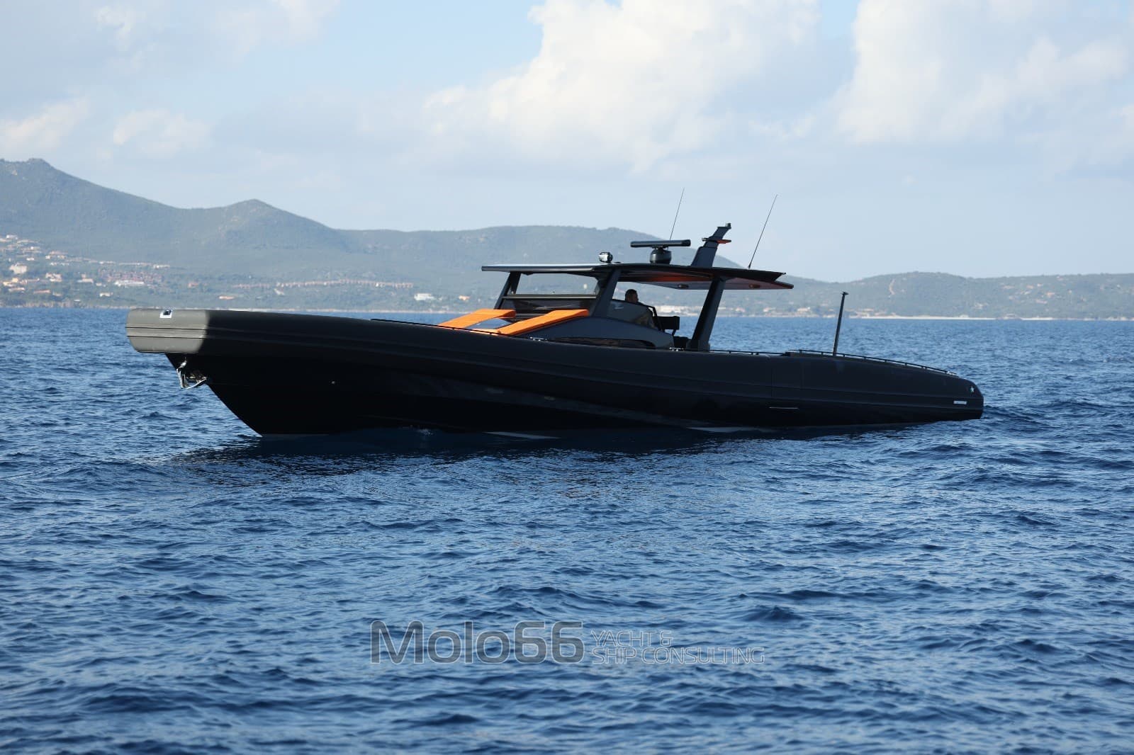 Novamarine Black Shiver 180 - Deck View Novamarine Black Shiver 180 - Deck View