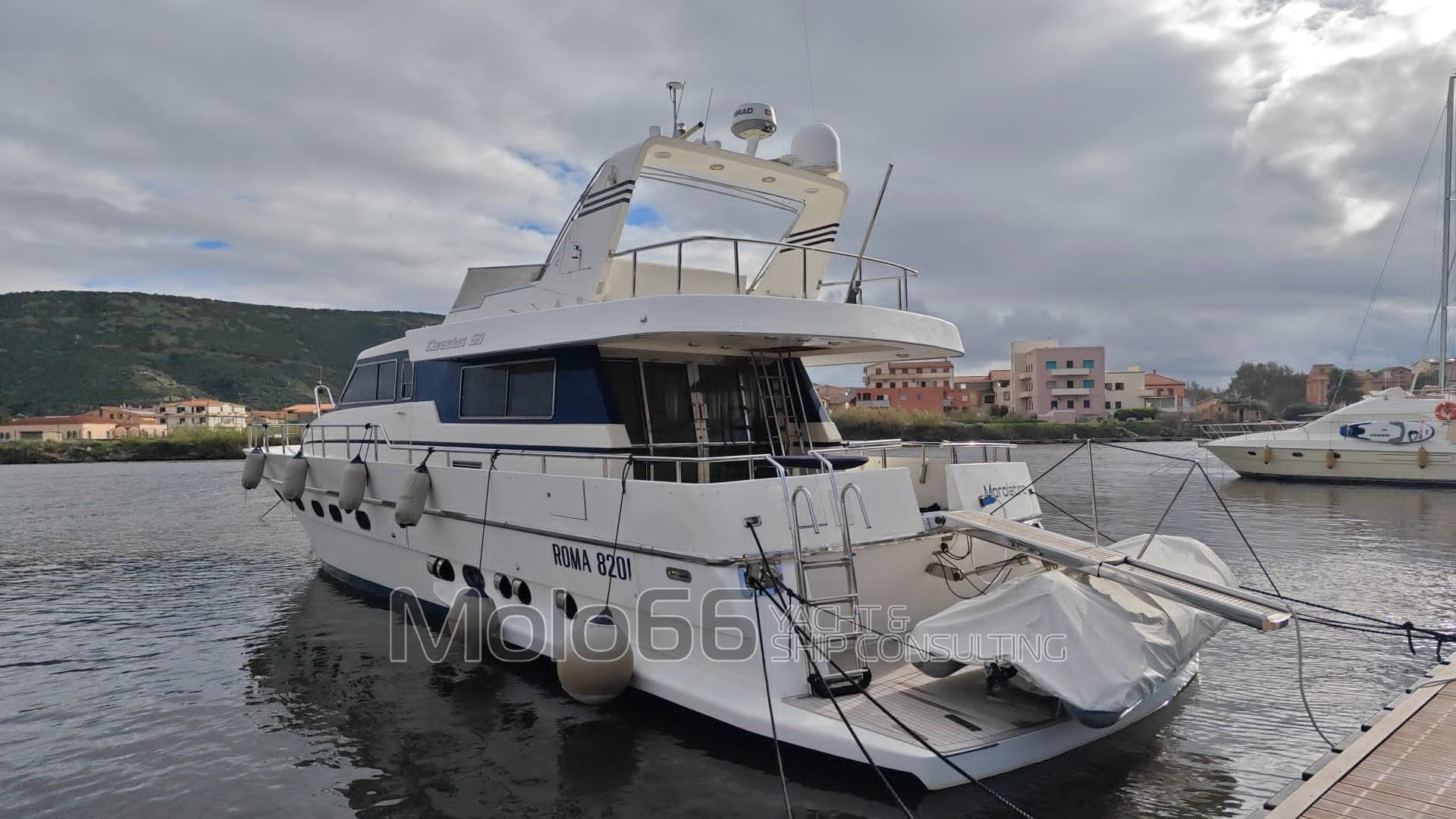 Canados Canados 58' - Main View Canados Canados 58' - Main View