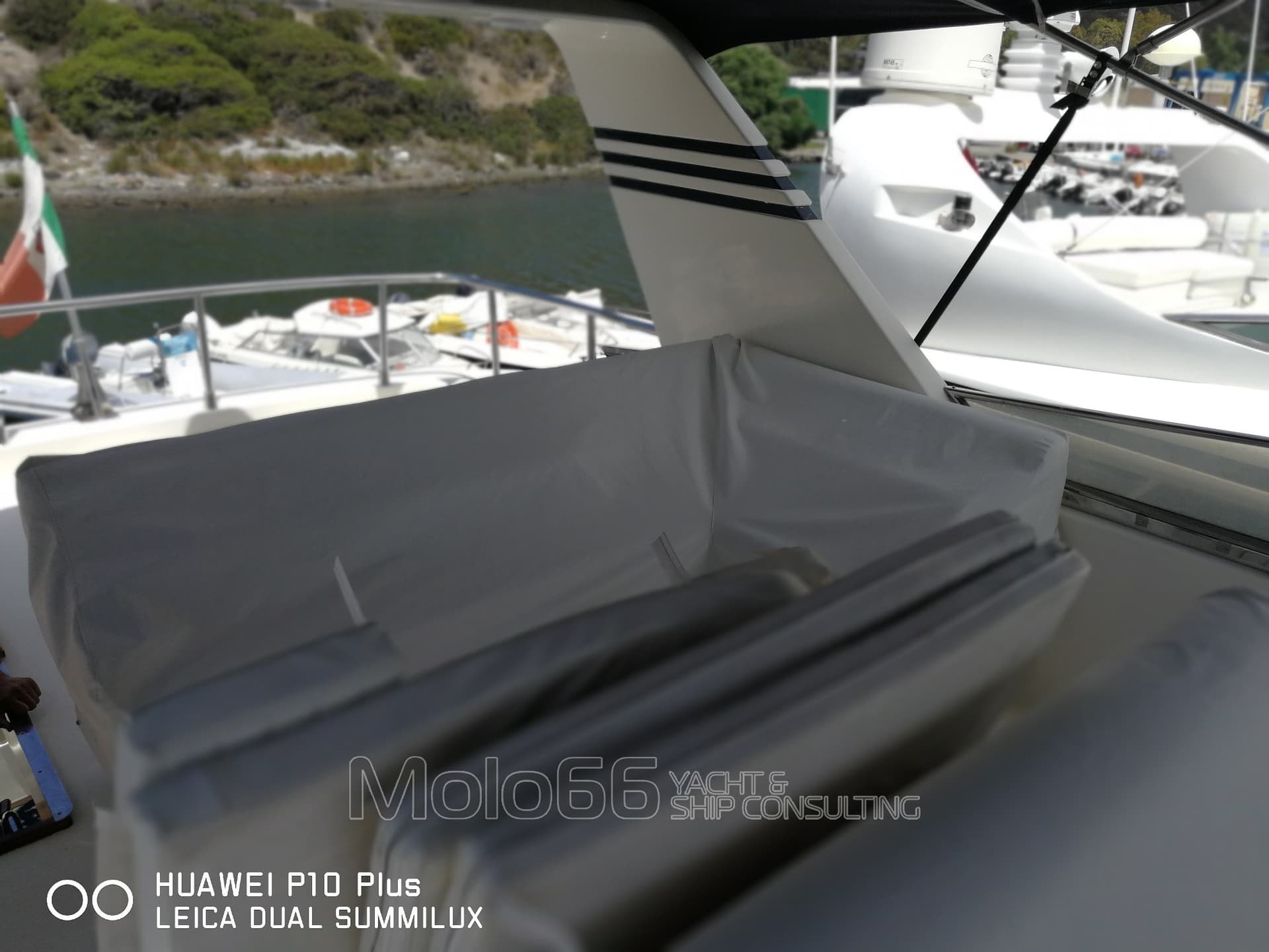 Canados Canados 58' - Deck View Canados Canados 58' - Deck View