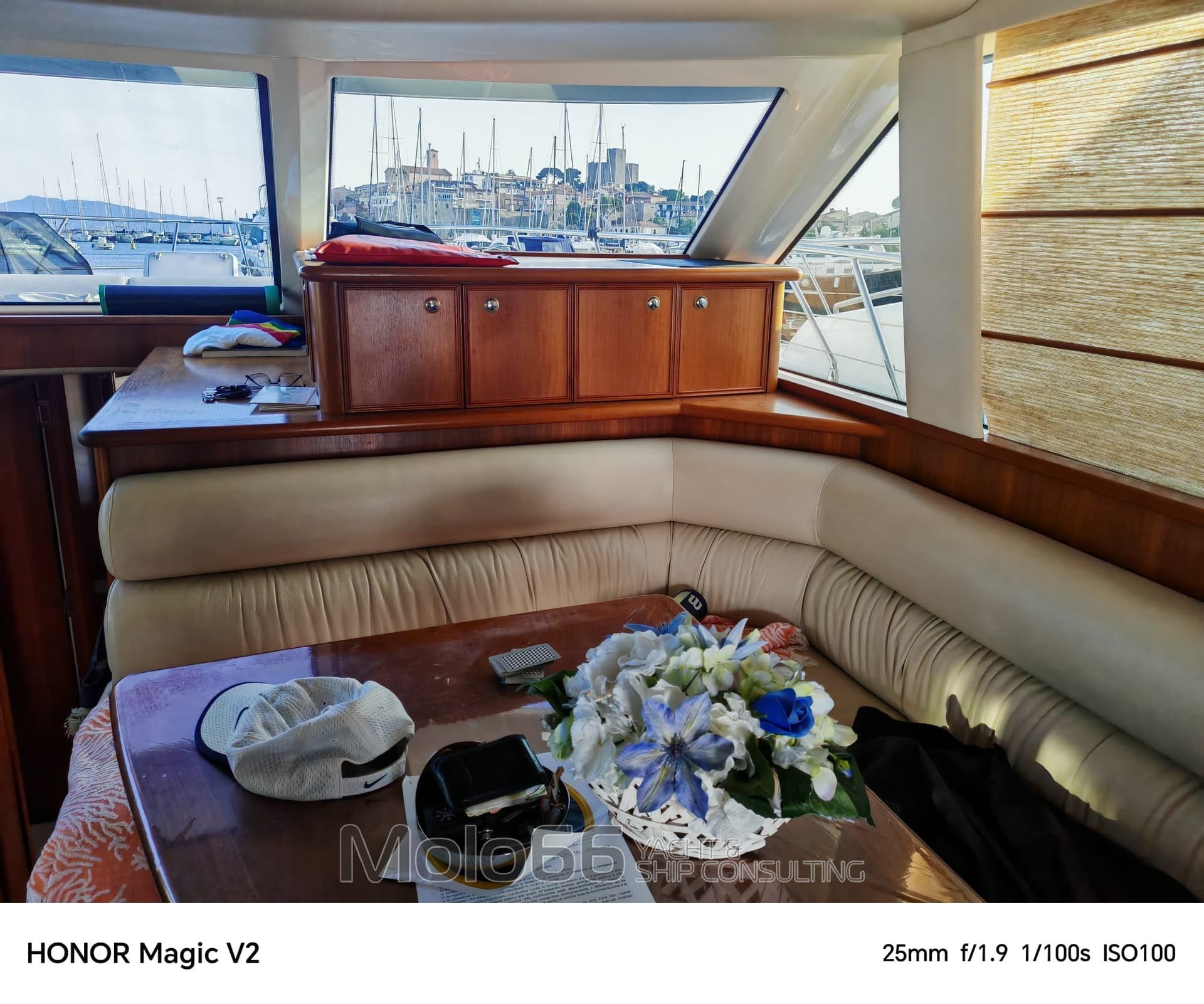 Riviera Marine 47 G2 Flybridge - Deck View Riviera Marine 47 G2 Flybridge - Deck View