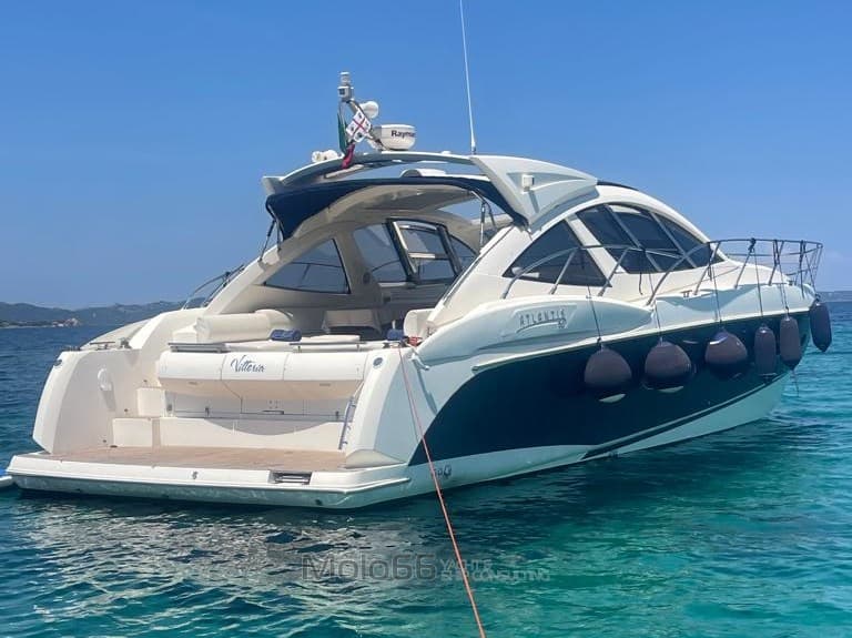 Atlantis 50 Ht - Detail View 1 Atlantis 50 Ht - Detail View 1