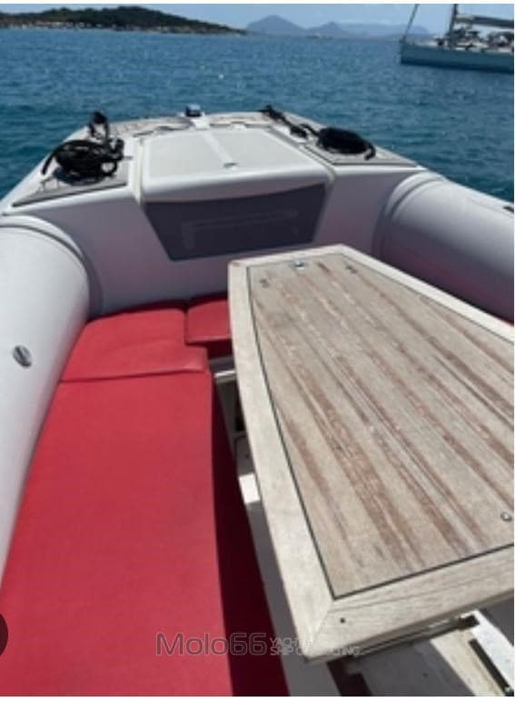 Pirelli Pzero 770 Efb - Detail View 1 Pirelli Pzero 770 Efb - Detail View 1