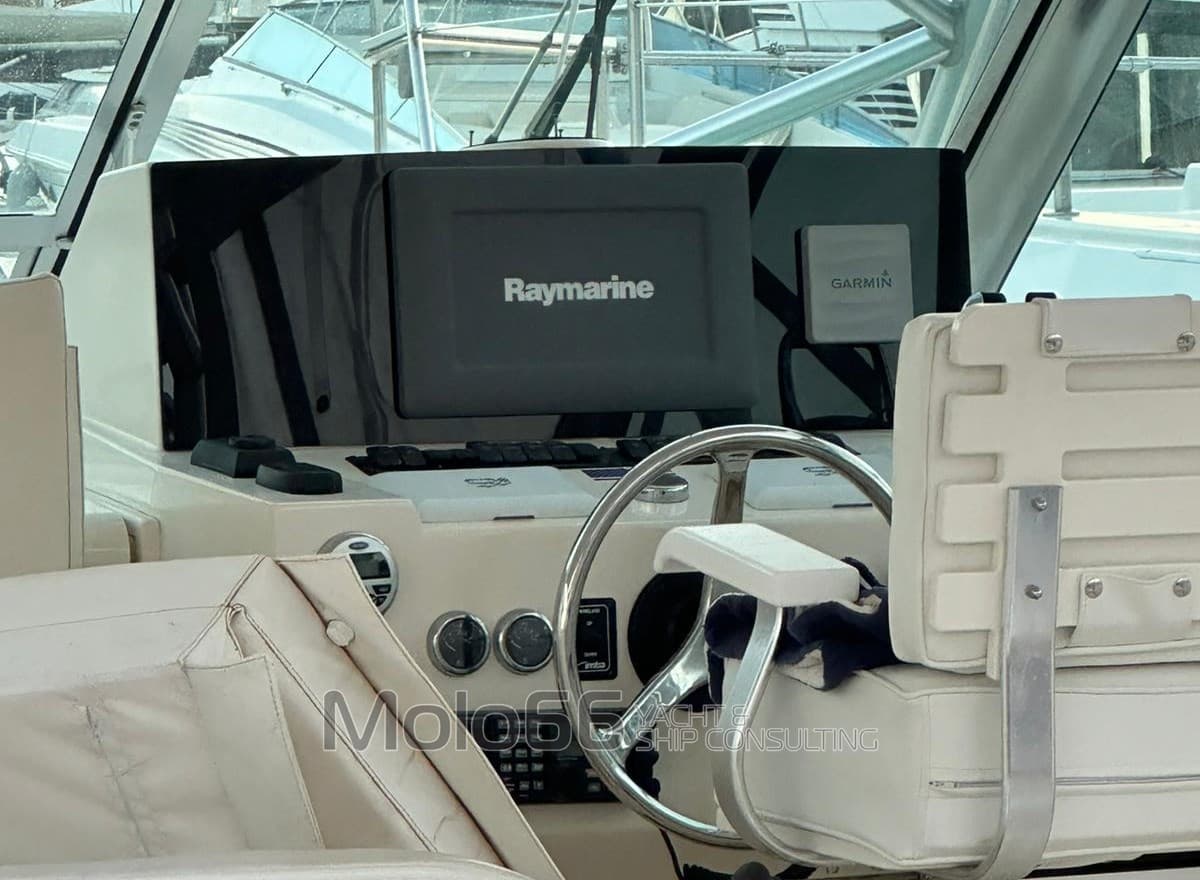 Carolina Classic Classic 32 - Interior View Carolina Classic Classic 32 - Interior View