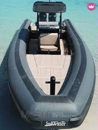 Sea Water 300 Phantom - Deck View Sea Water 300 Phantom - Deck View