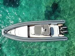 Sea Water 300 Phantom - Interior View Sea Water 300 Phantom - Interior View