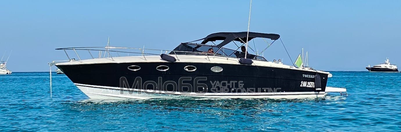 Tornado Tornado 38' Flush Deck - Main View Tornado Tornado 38' Flush Deck - Main View