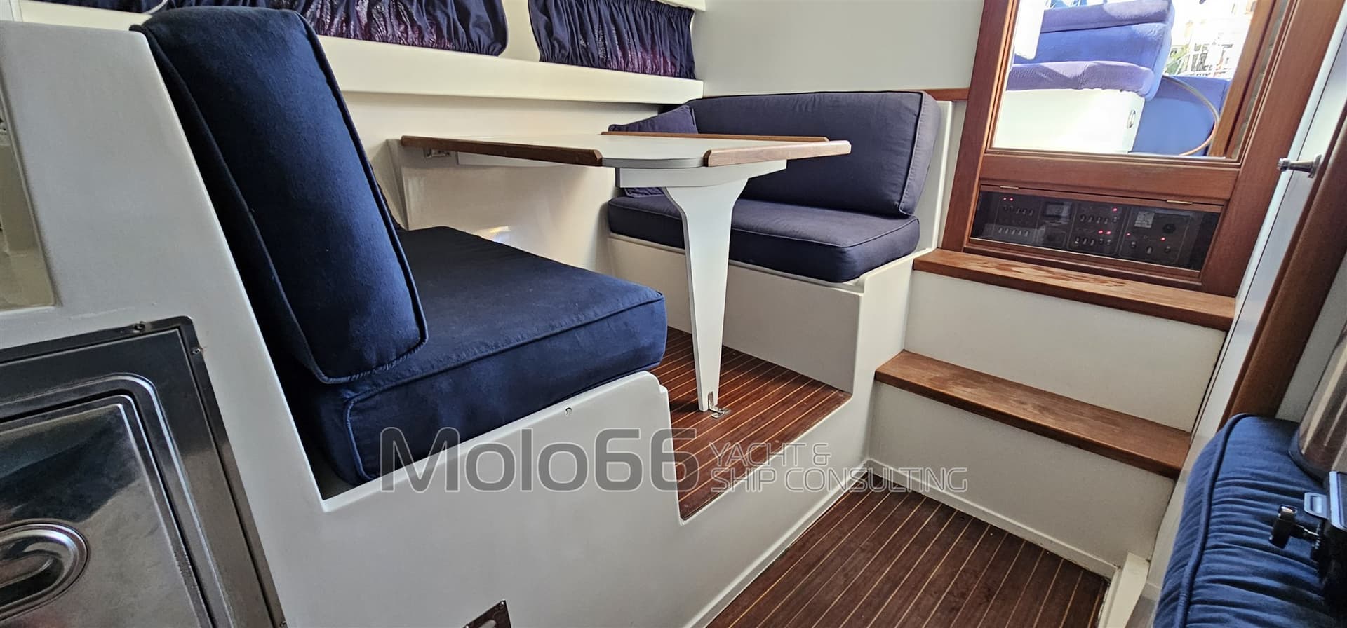 Tornado Tornado 38' Flush Deck - Interior View Tornado Tornado 38' Flush Deck - Interior View