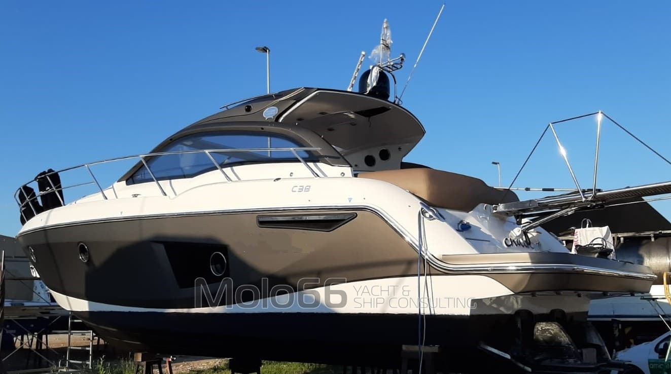 Sessa Marine C38 - Detail View 1 Sessa Marine C38 - Detail View 1