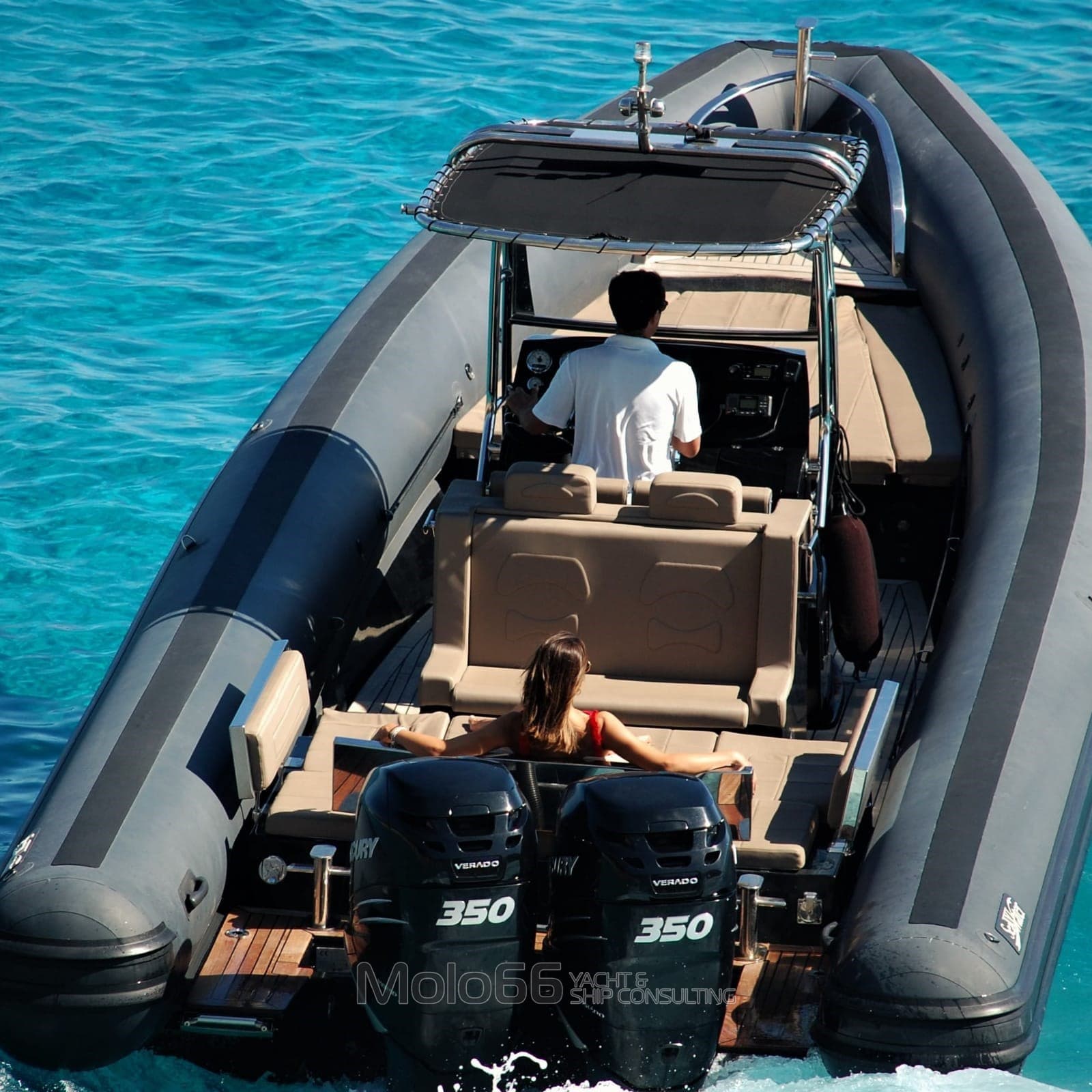 Sea Water Phantom 300 - Main View Sea Water Phantom 300 - Main View