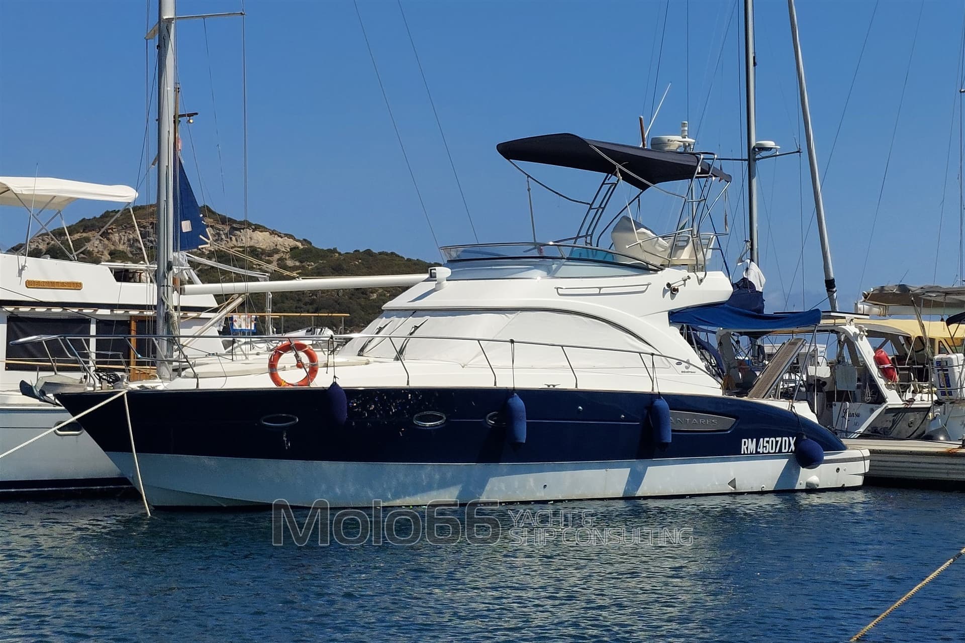 Beneteau Antares 12.00 gebraucht - Detail 3