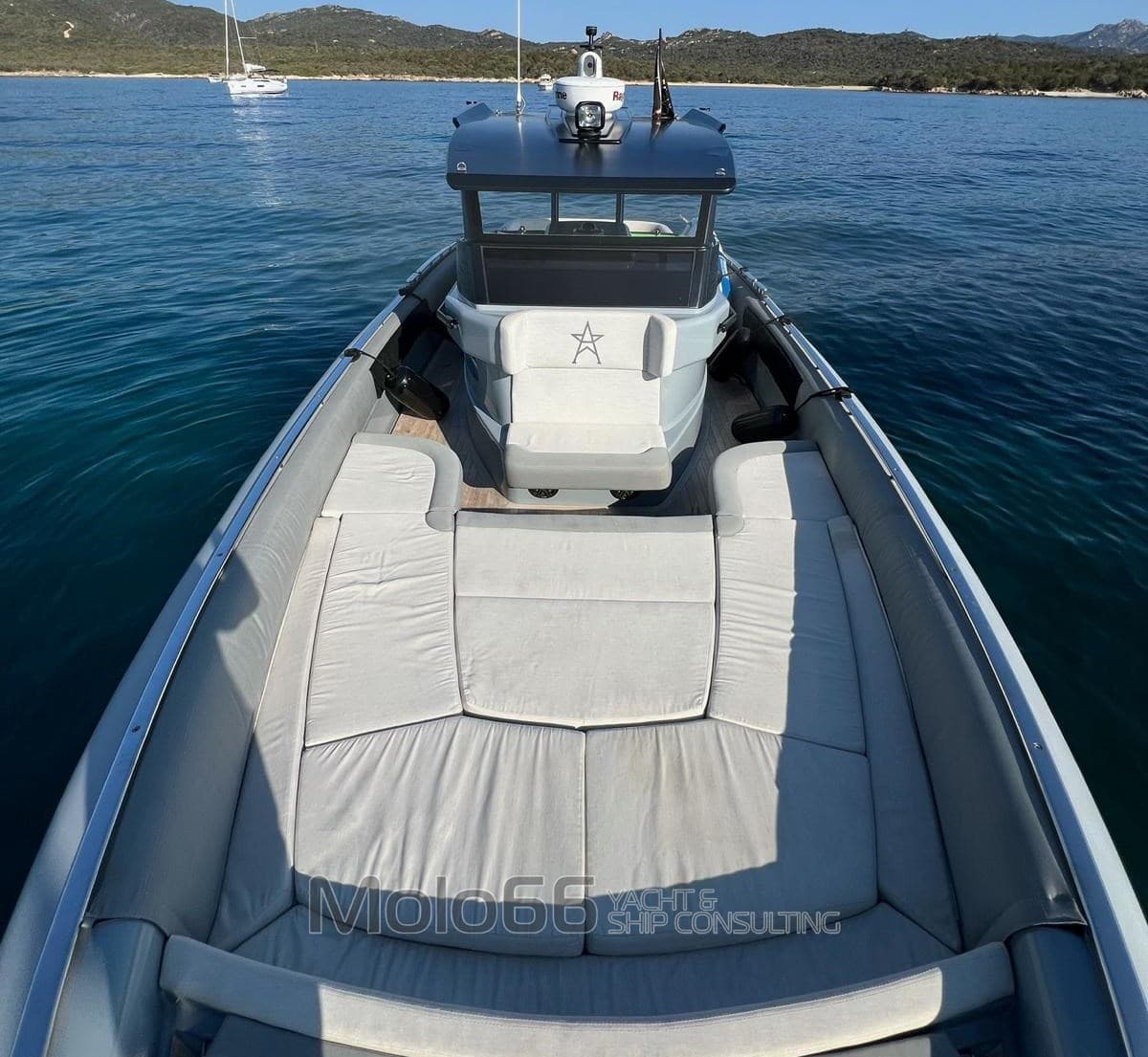 Novamarine Black Shiver 100 Efb - Detail View 1 Novamarine Black Shiver 100 Efb - Detail View 1