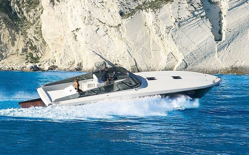 Itama Forty - Detail View 1 Itama Forty - Detail View 1