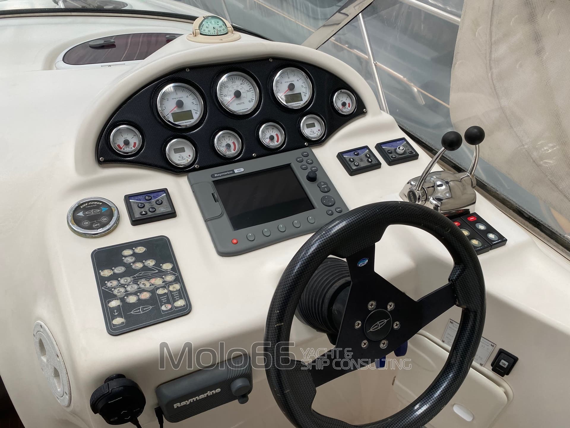 Bavaria Bmb 33 Sport - Interior View Bavaria Bmb 33 Sport - Interior View