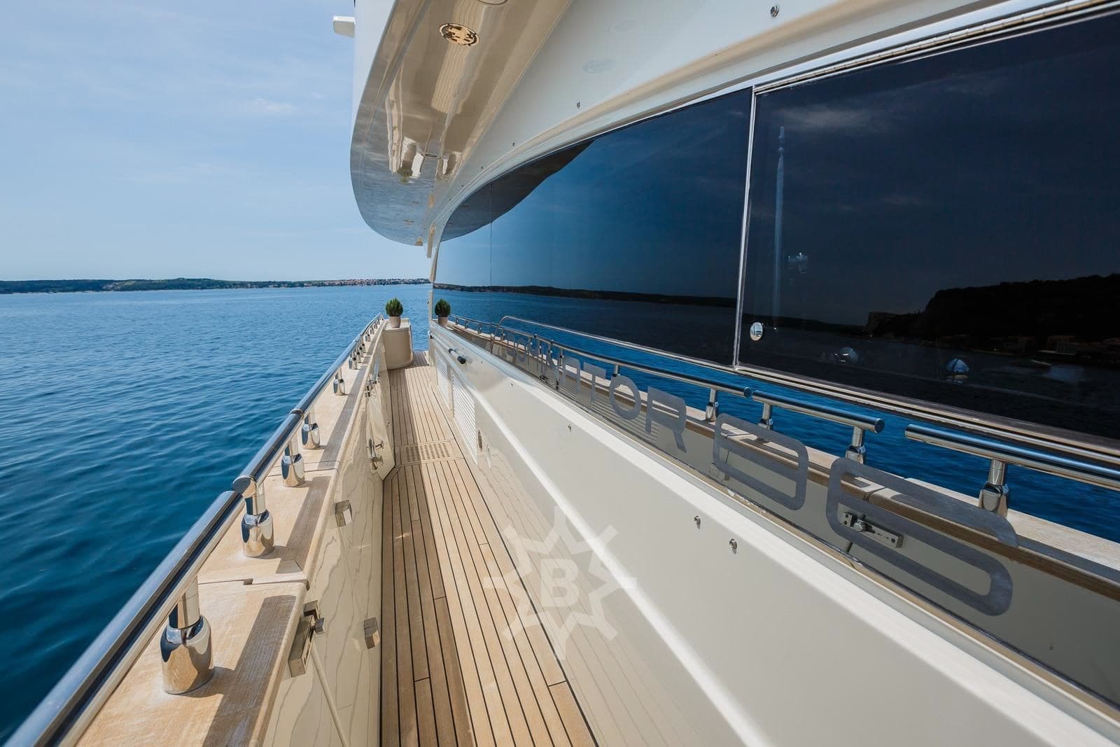 Dominator Yachts Dominator 86 - Interior View Dominator Yachts Dominator 86 - Interior View