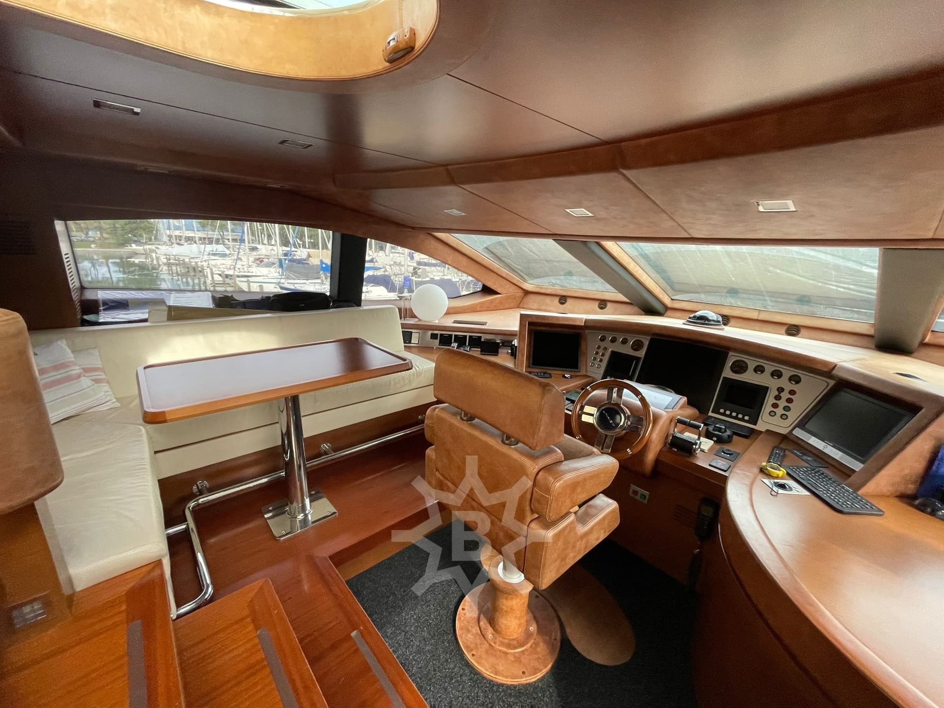 Azimut 105 gebraucht - Hauptbild 6
