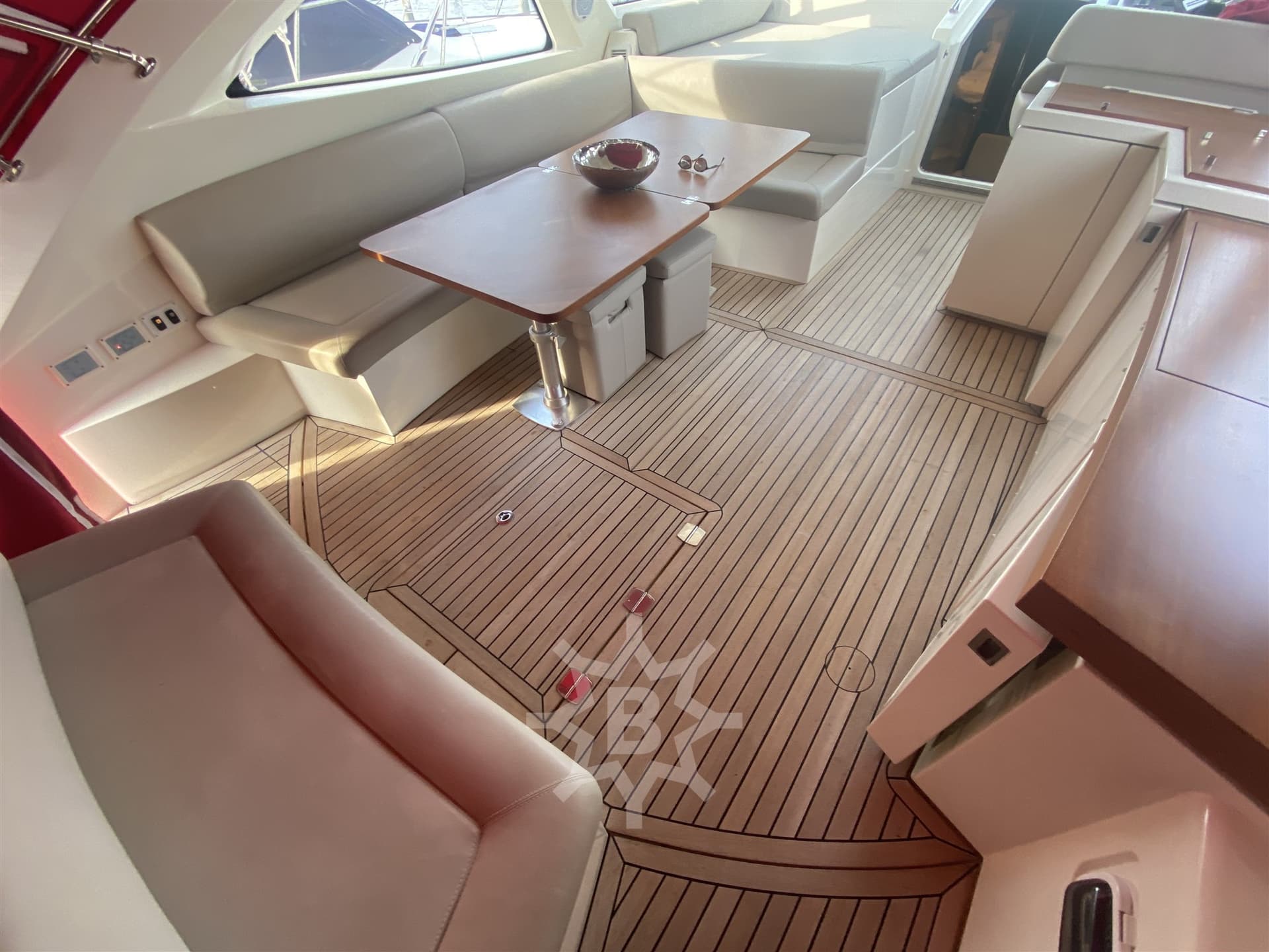 Atlantis Atlantis 54 - Detail View 1 Atlantis Atlantis 54 - Detail View 1