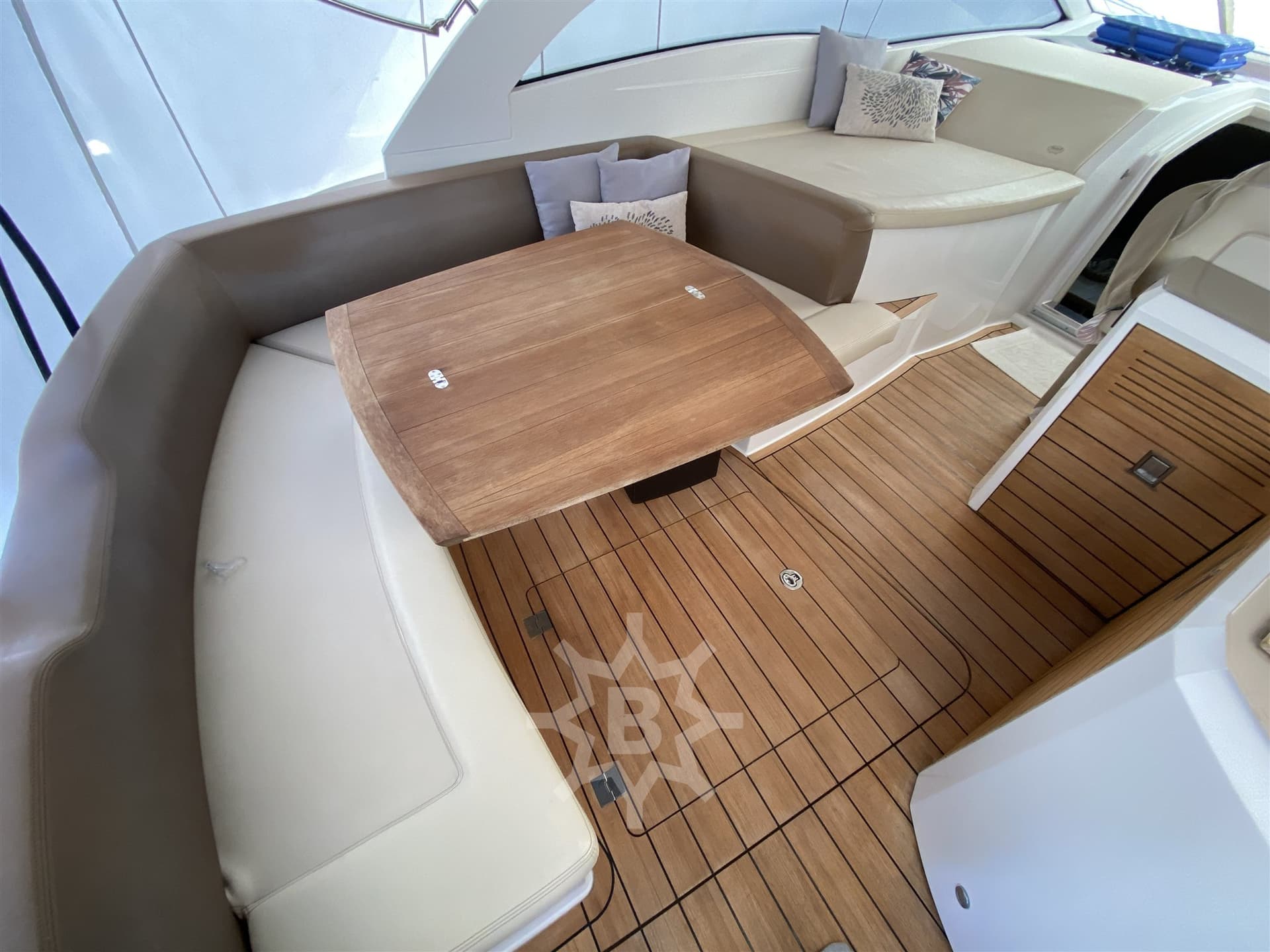 Sessa Marine C38 gebraucht - Hauptbild 6