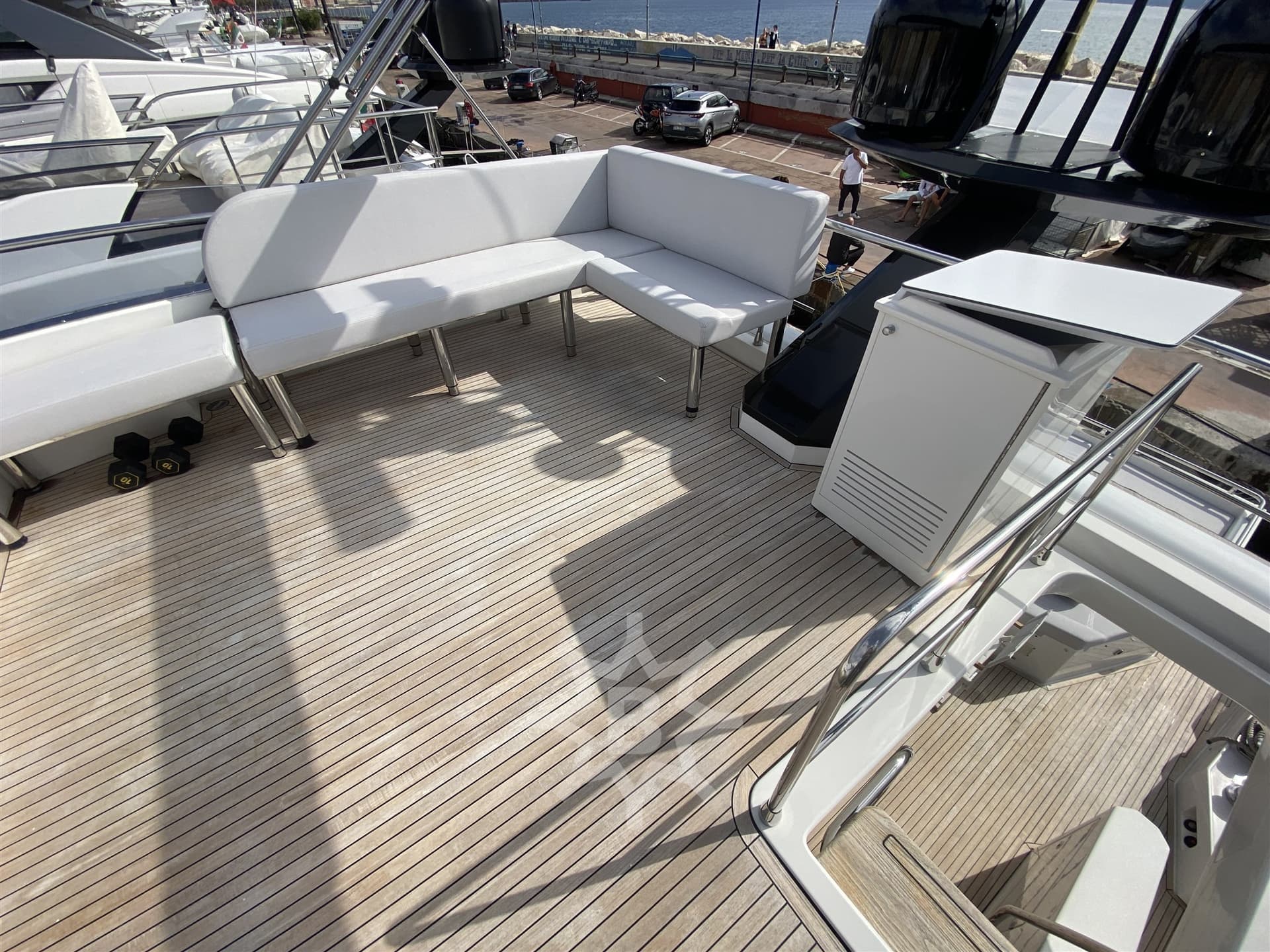 Azimut 77S gebraucht - Hauptbild 21