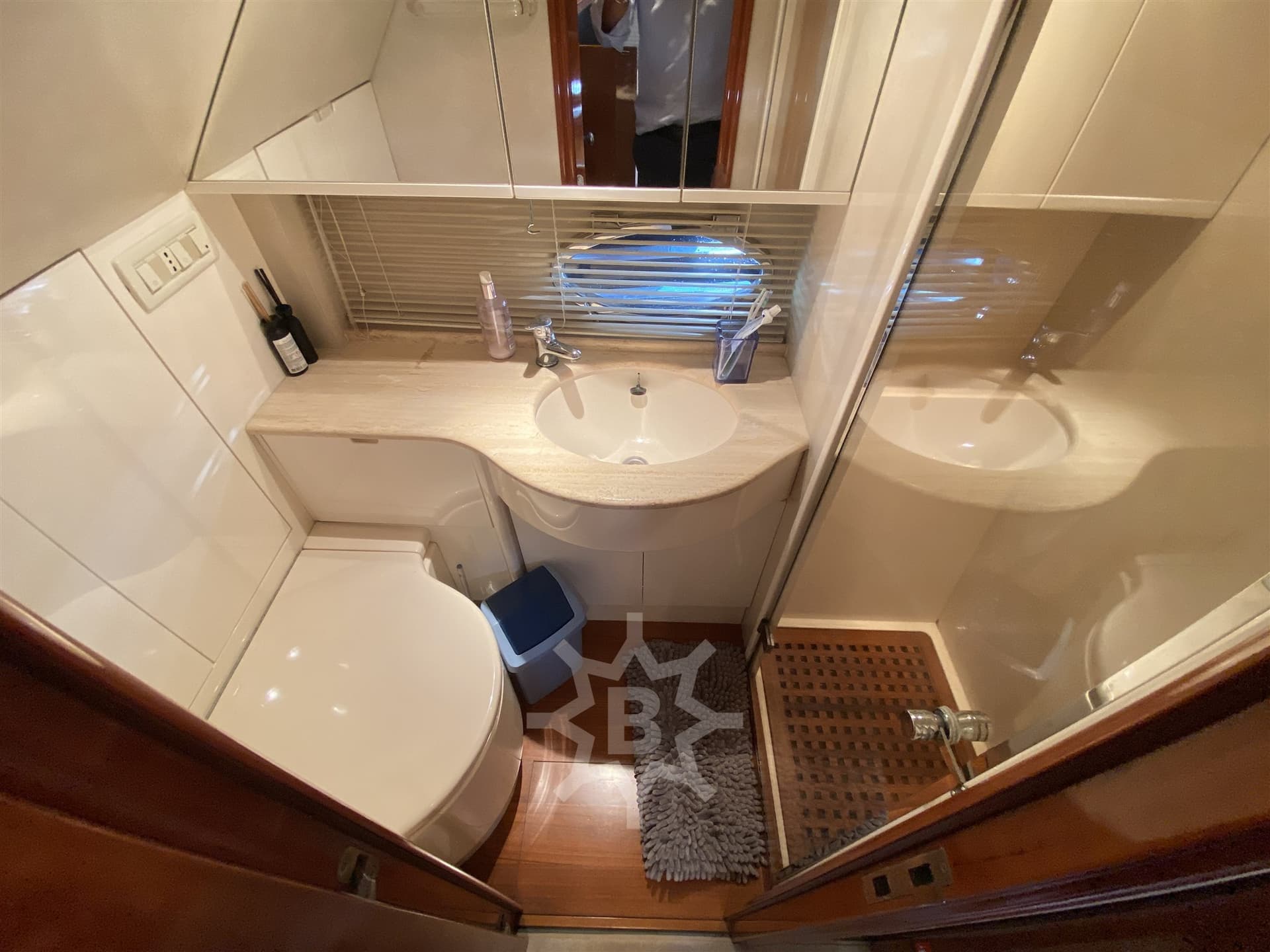 Pershing Pershing 54' used - hero image 21