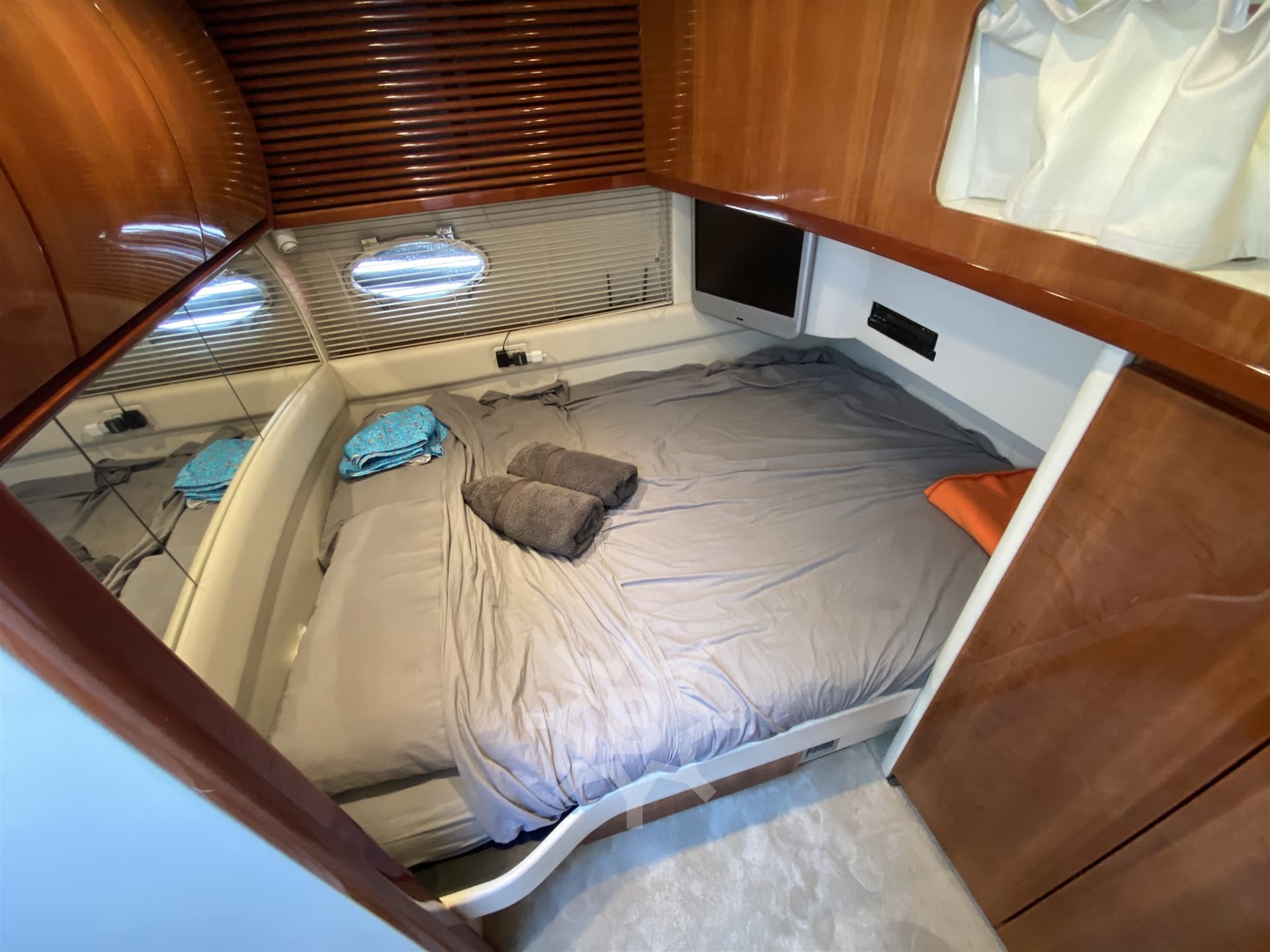 Pershing Pershing 54' used - hero image 20