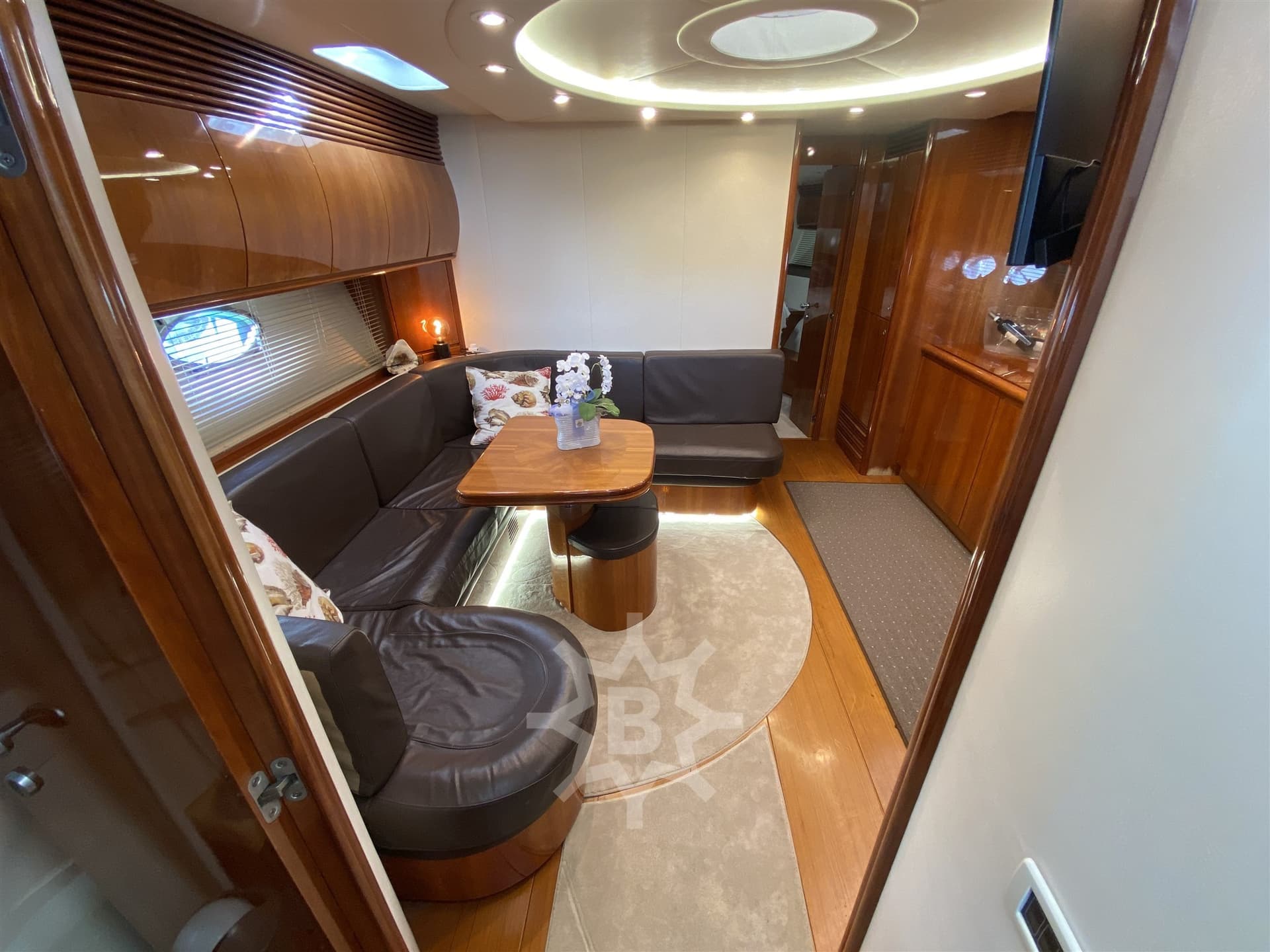 Pershing Pershing 54' used - hero image 11