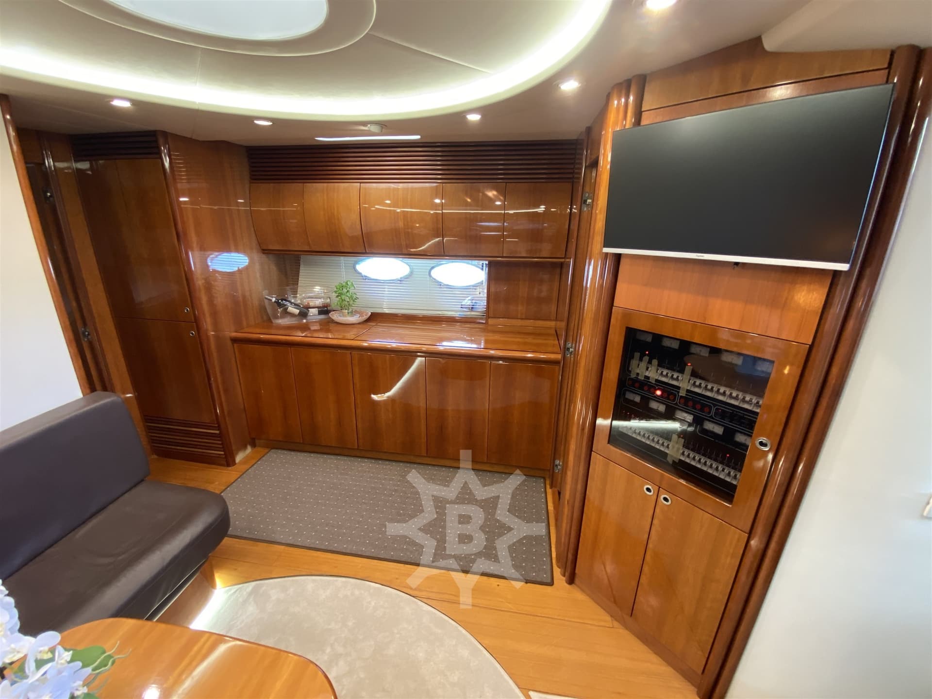 Pershing Pershing 54' used - hero image 13