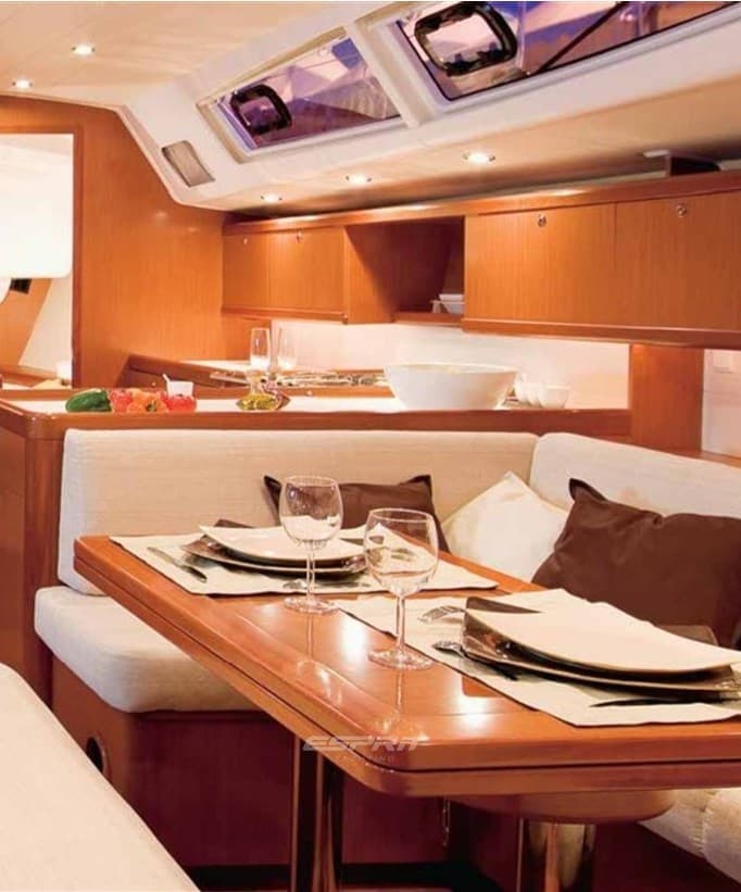 Beneteau Oceanis 54 - Interior View Beneteau Oceanis 54 - Interior View