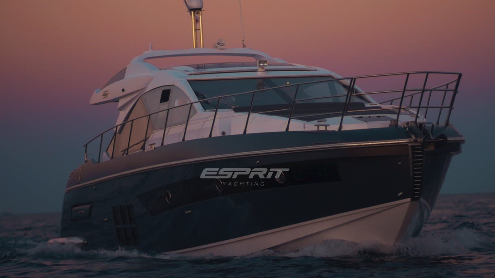 Azimut S6 Coupé - Deck View Azimut S6 Coupé - Deck View