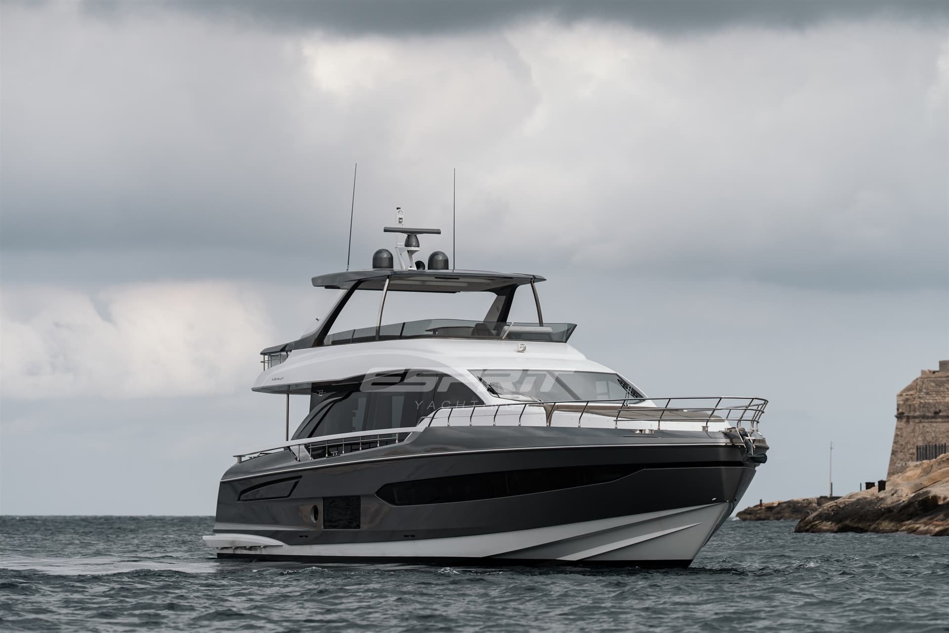Azimut 78 Fly usato - foto hero 2