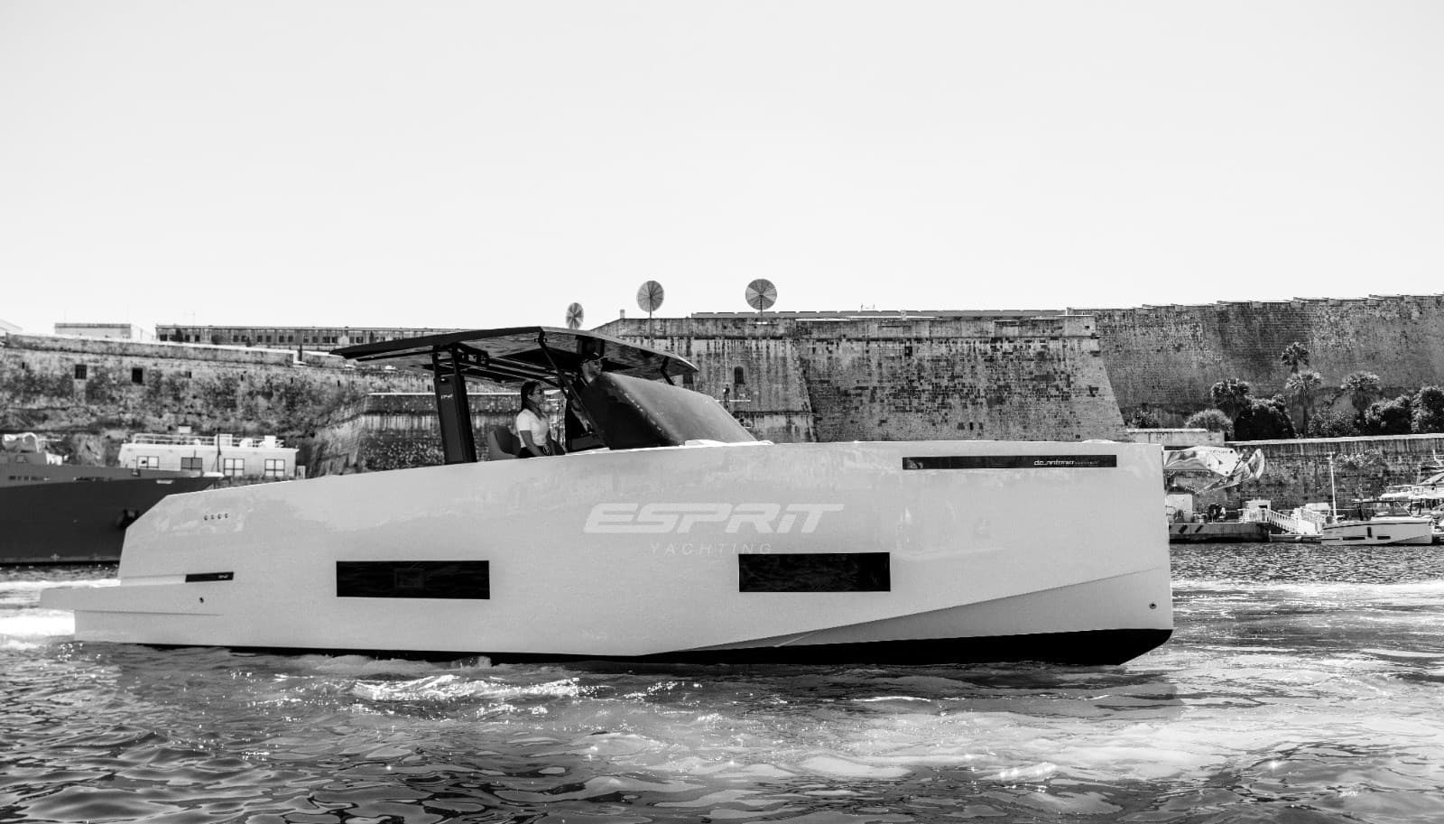 De Antonio D42 Open - Main View De Antonio D42 Open - Main View