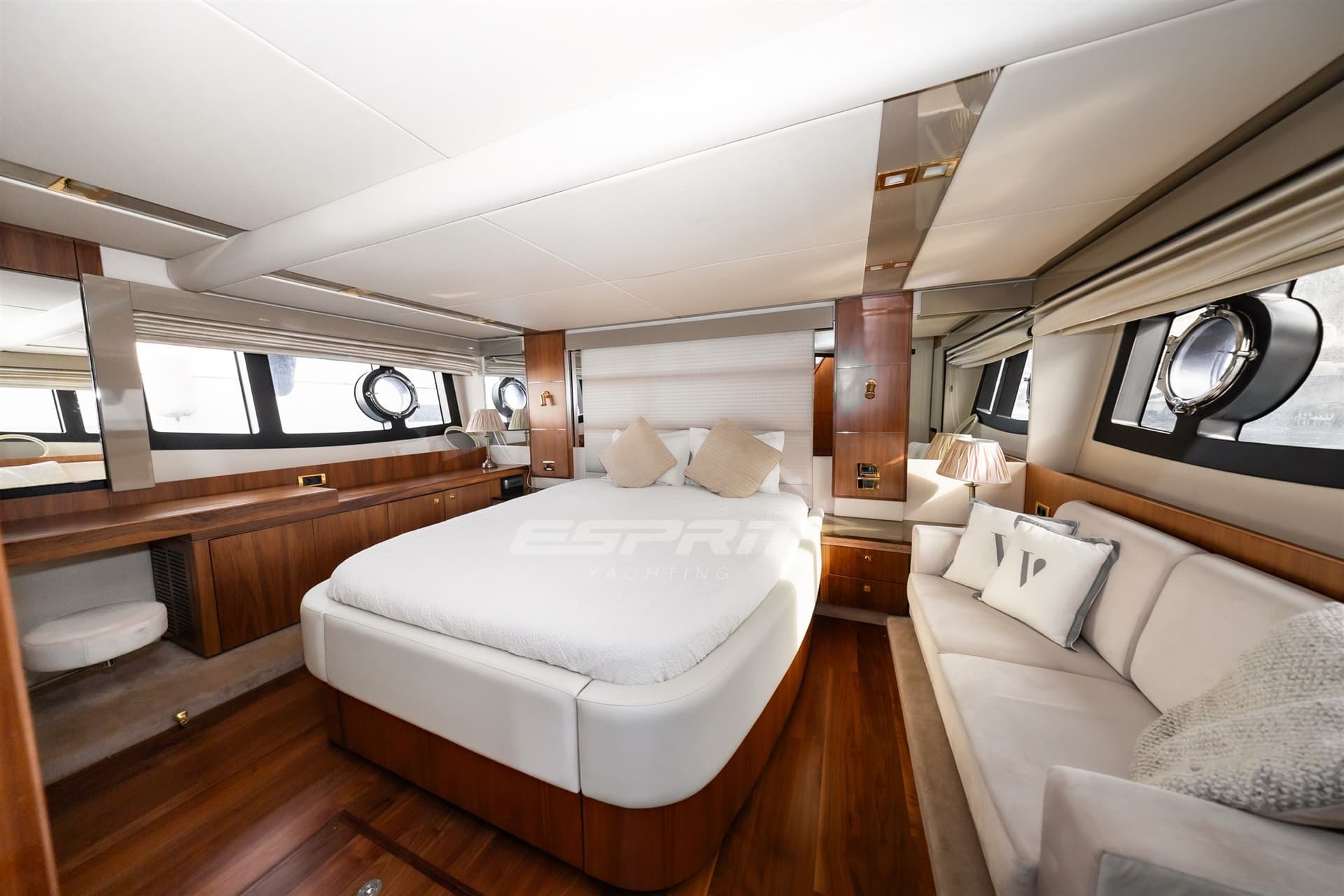 Sunseeker Predator 64 usato - foto hero 14