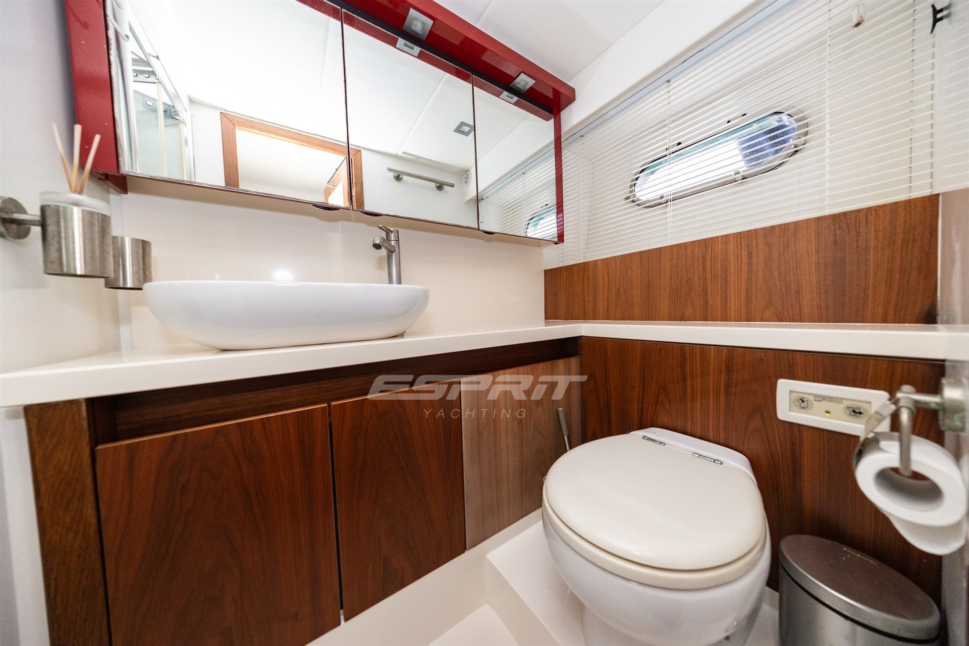 Sunseeker Predator 64 usato - foto hero 16