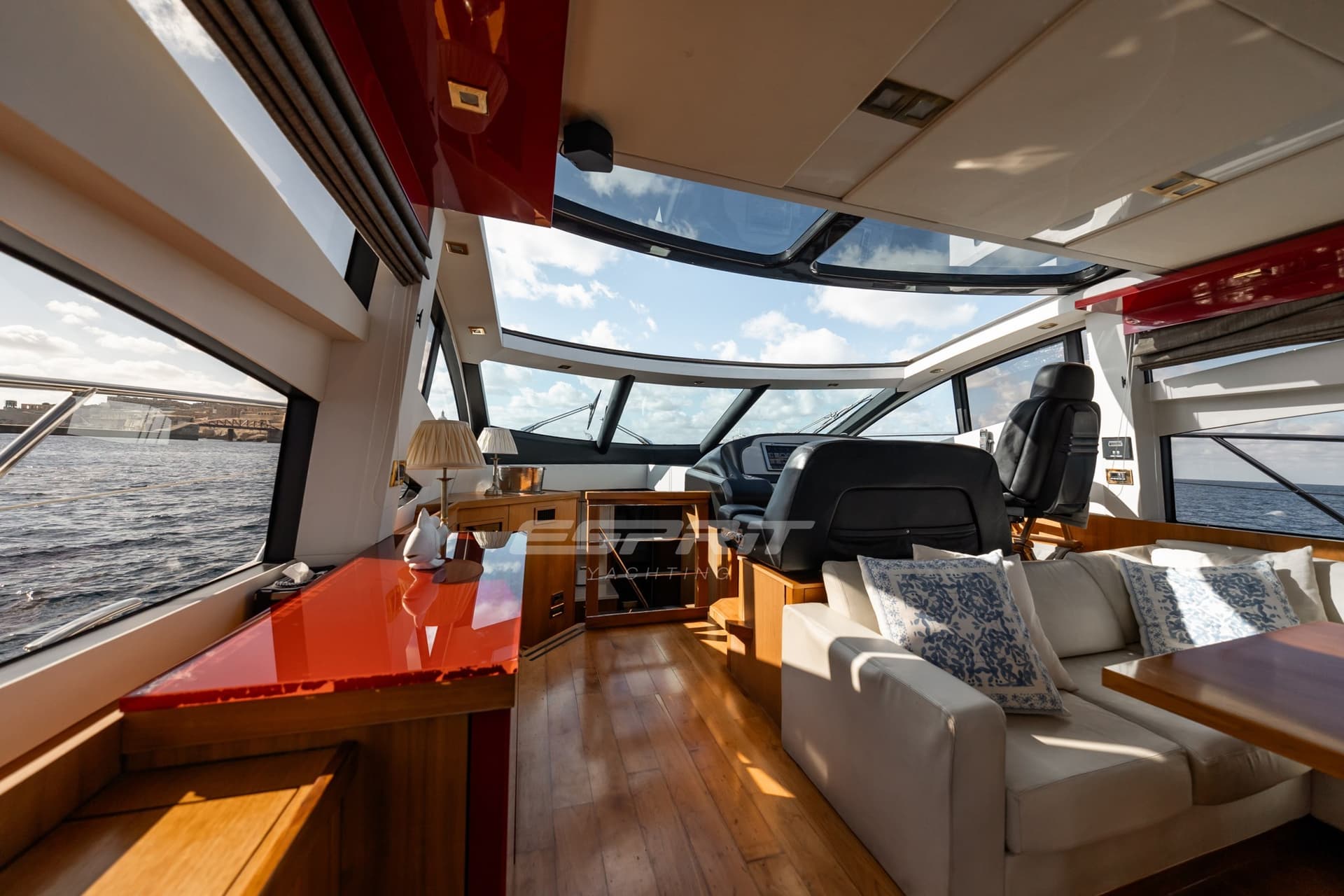 Sunseeker Predator 64 usato - foto hero 10
