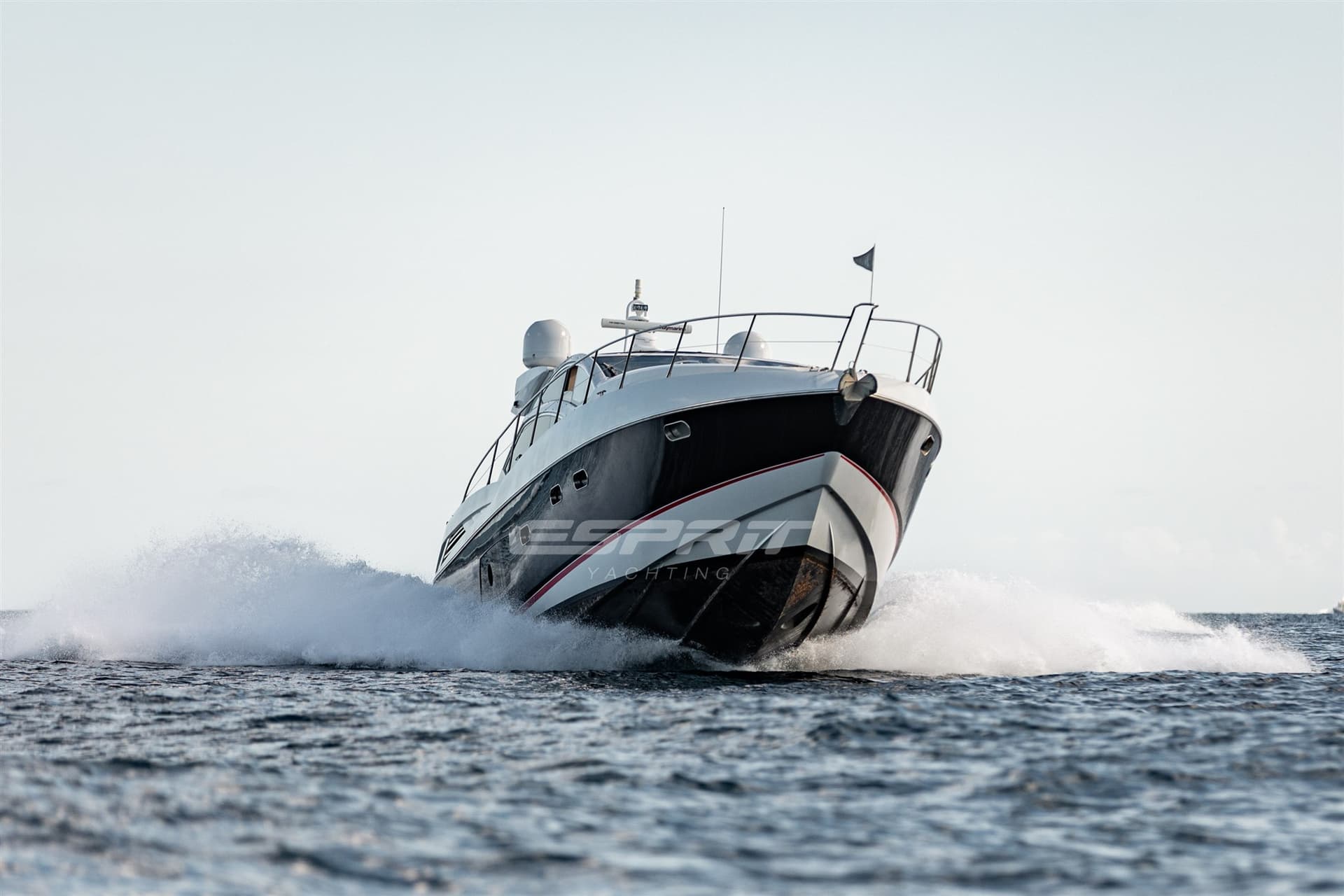 Sunseeker Predator 64 usato - foto hero 5