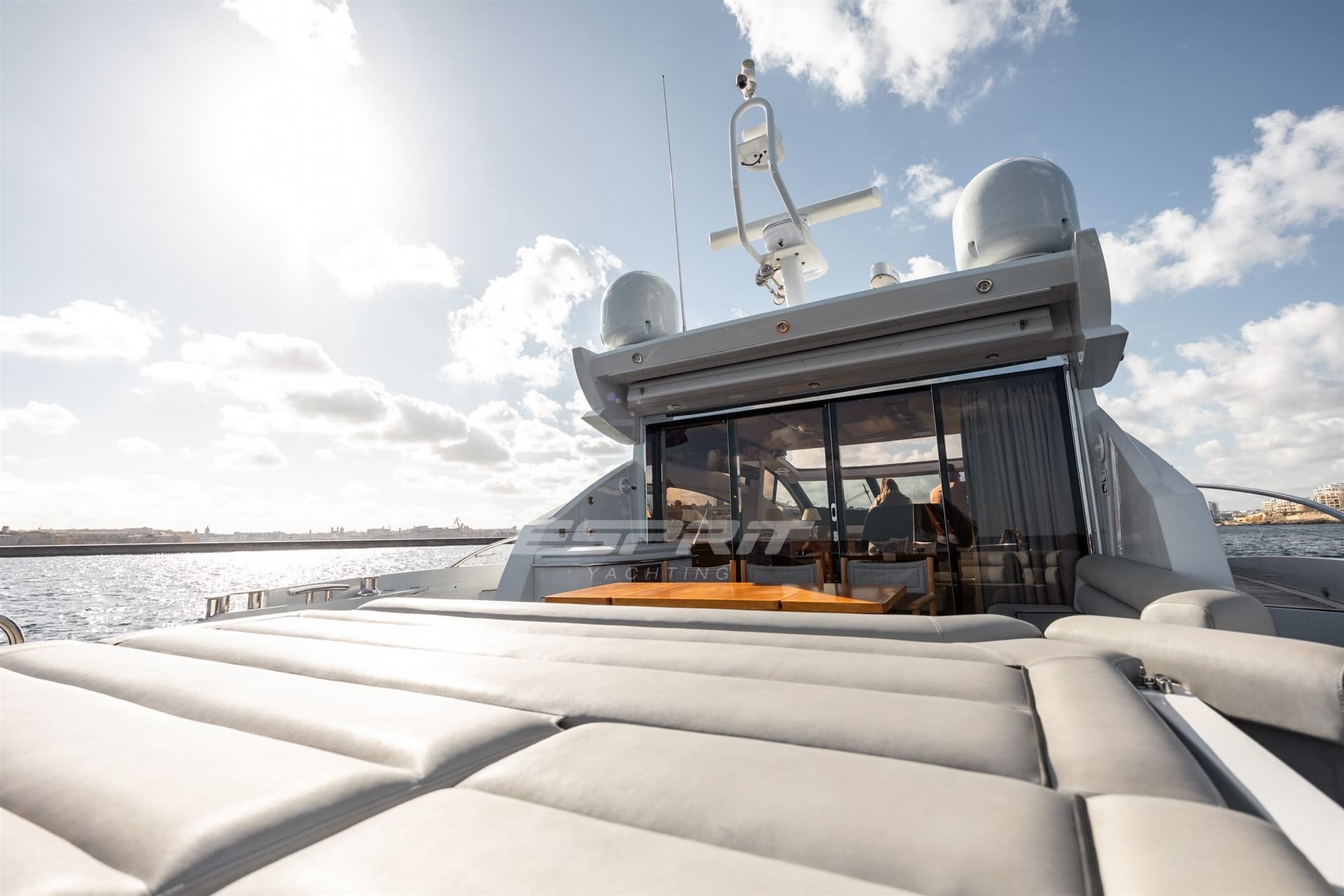 Sunseeker Predator 64 usato - foto hero 6