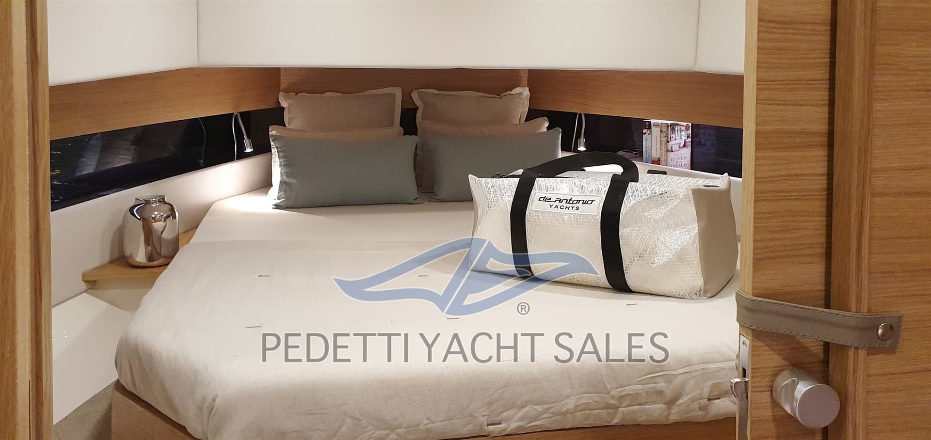 De Antonio Yachts D42 Open usato - foto hero 12