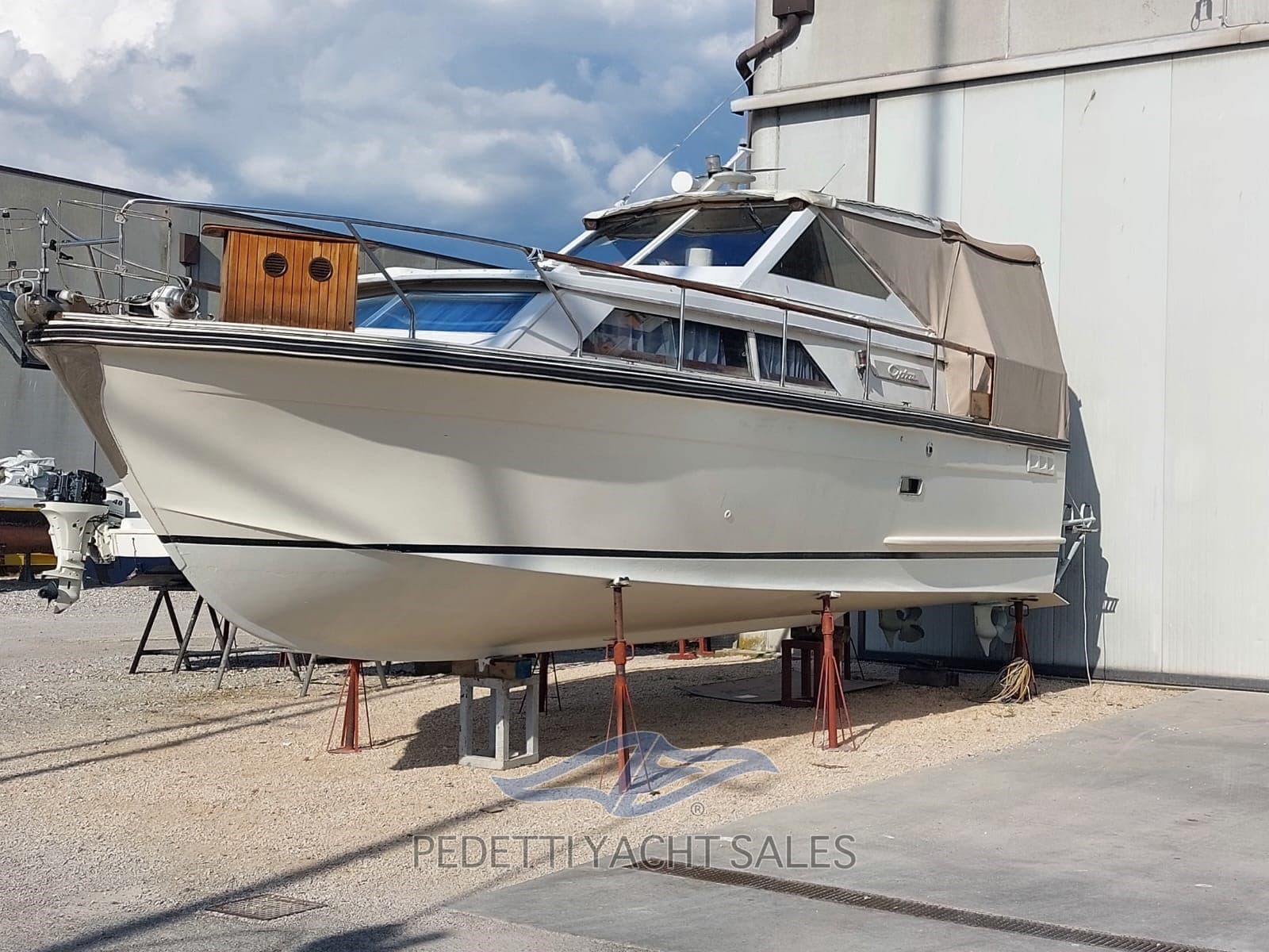 Cytra Courier 31 - Main View Cytra Courier 31 - Main View