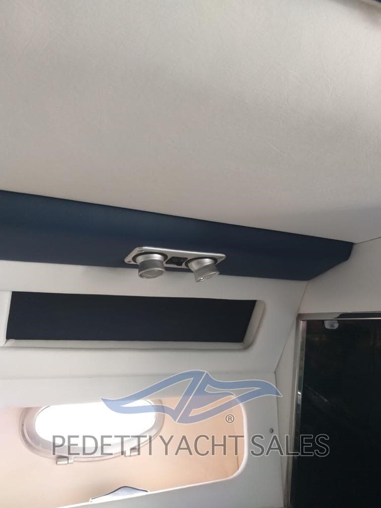 Glastron LA.RA.YA RBR 1100 usato - foto hero 19