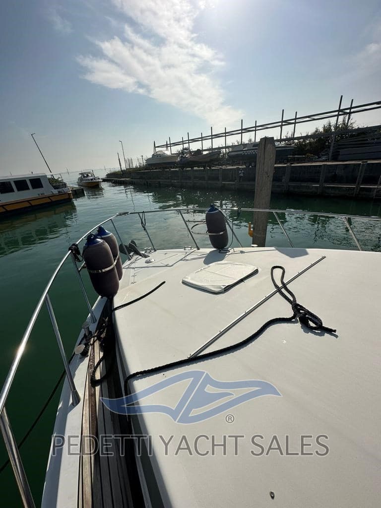 Vizianello 52 Fly - Deck View Vizianello 52 Fly - Deck View