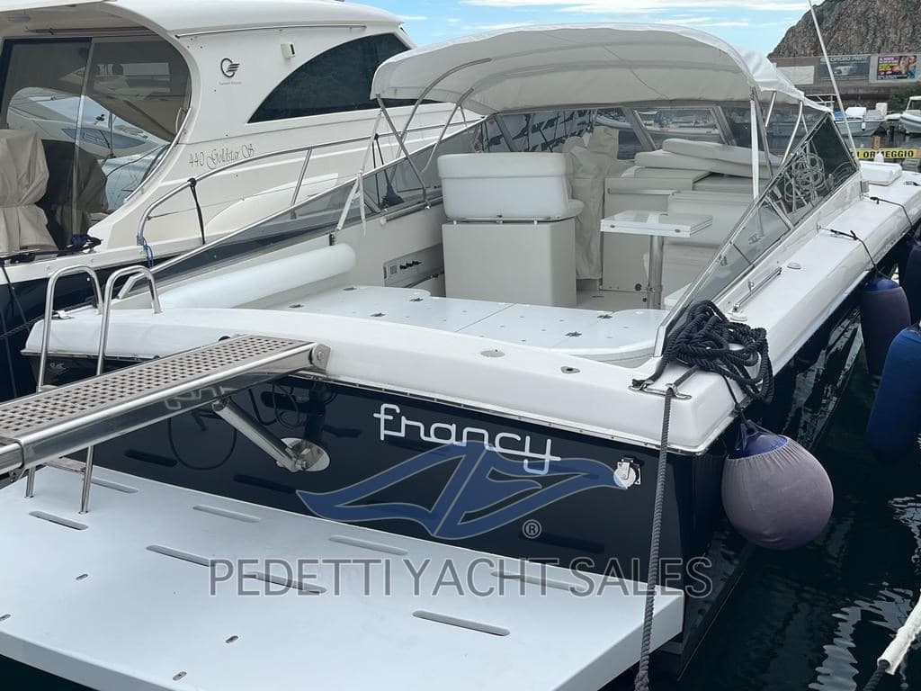 Itama Itama 38 used - detail 1