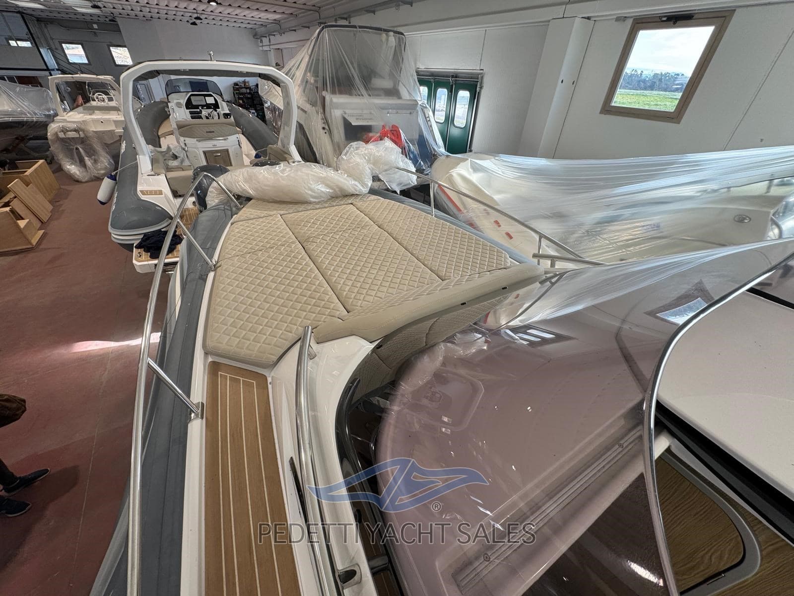 Salpa Soleil 30 - Detail View 1 Salpa Soleil 30 - Detail View 1