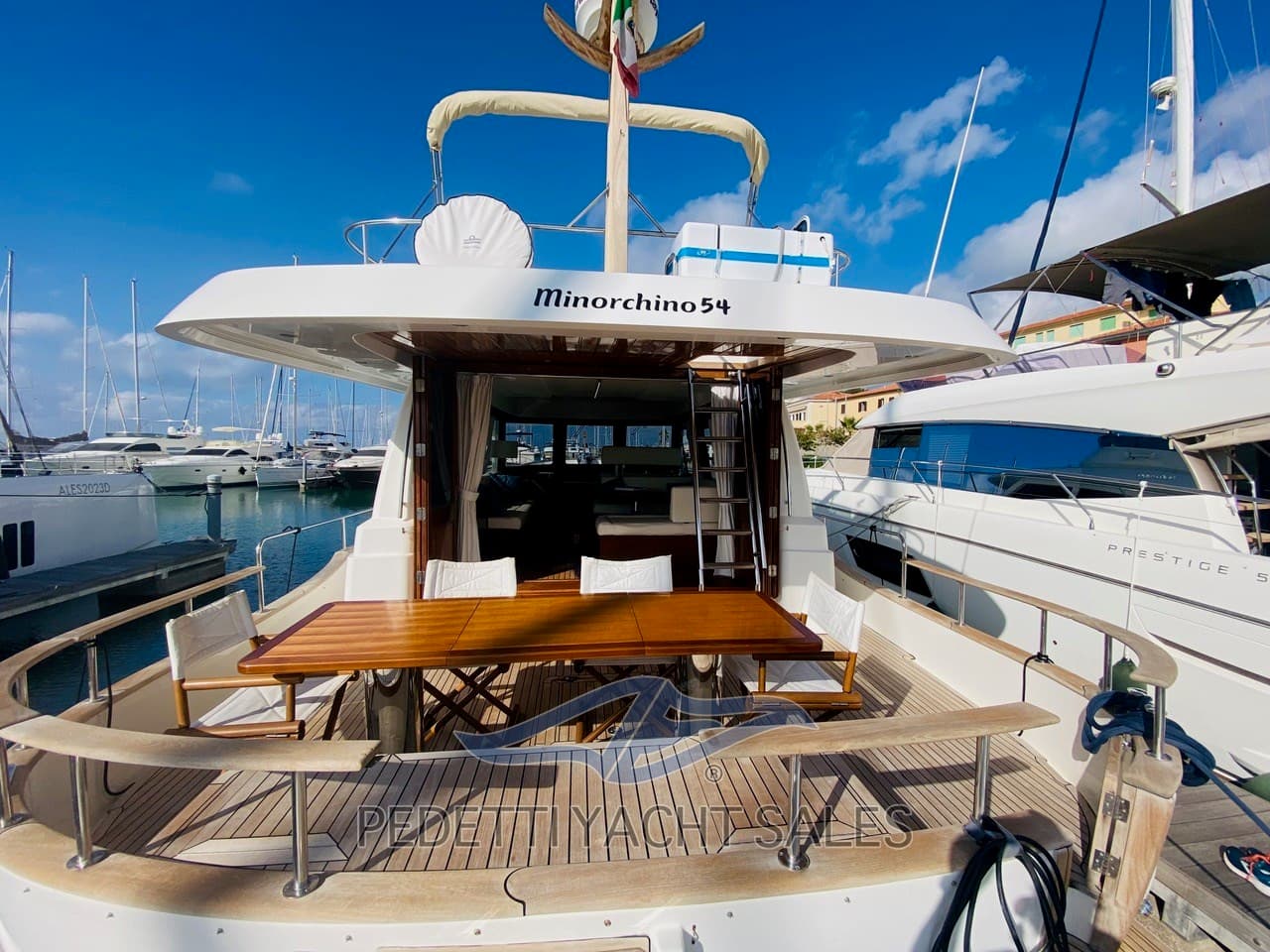 Sasga Yachts Minorchina 54 Fly - Interior View Sasga Yachts Minorchina 54 Fly - Interior View