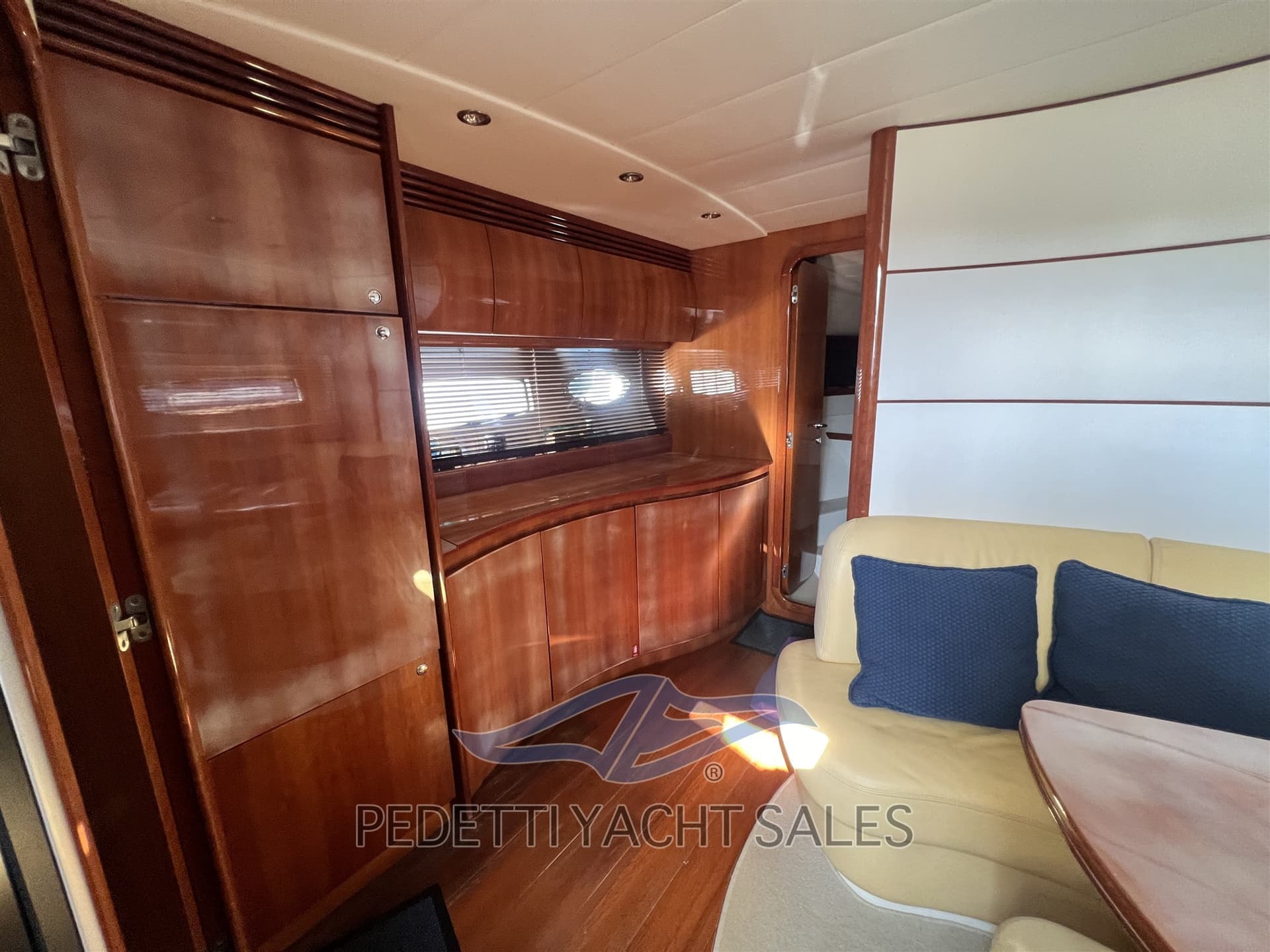Pershing Pershing 43' used - hero image 8