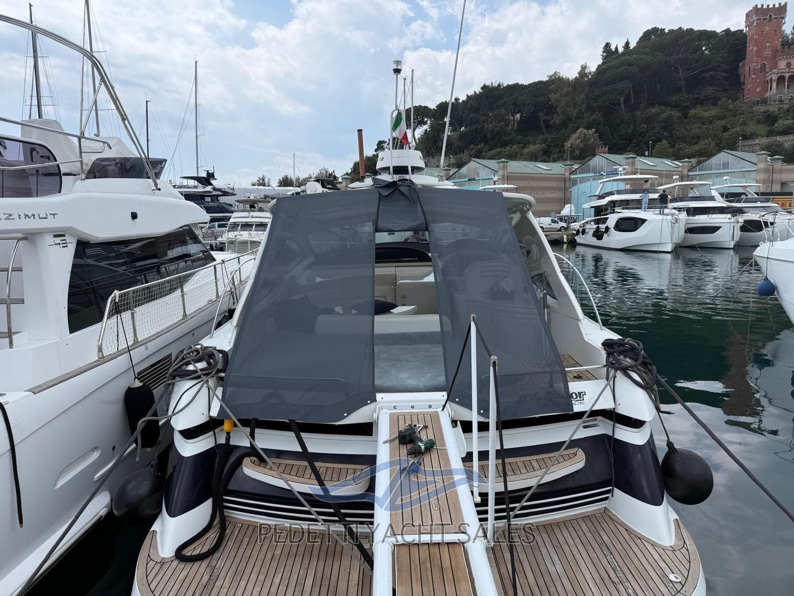 Pershing Pershing 43' used - hero image 2